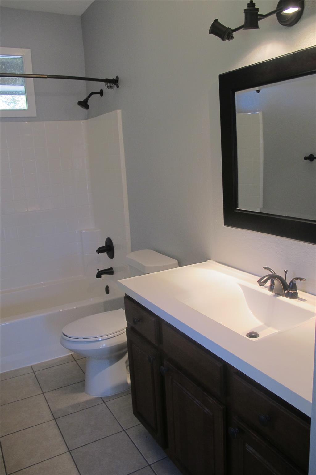 2805 E 22nd St # B, Austin, TX 78722
