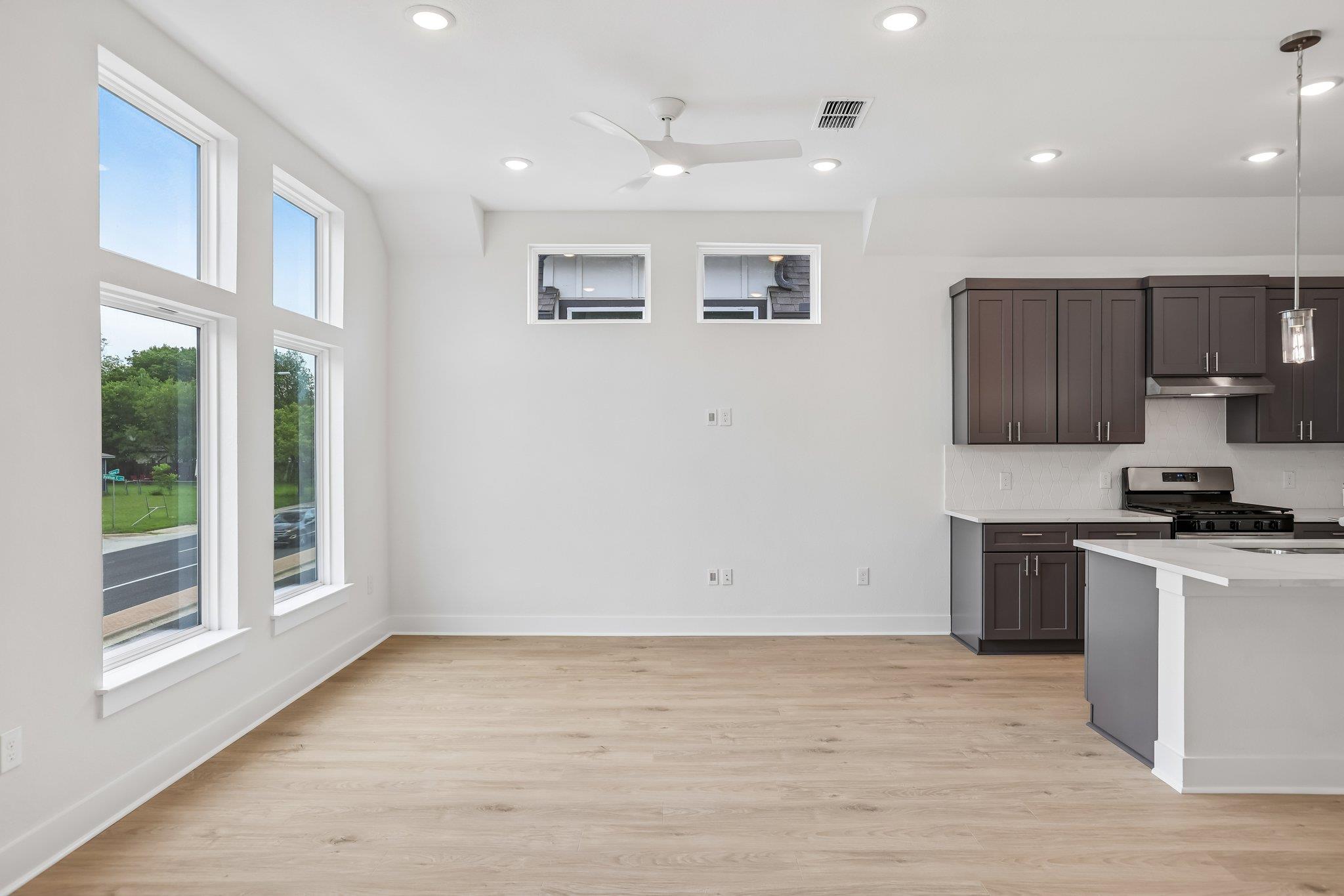 200 W 56th St # 1104, Austin, TX 78751