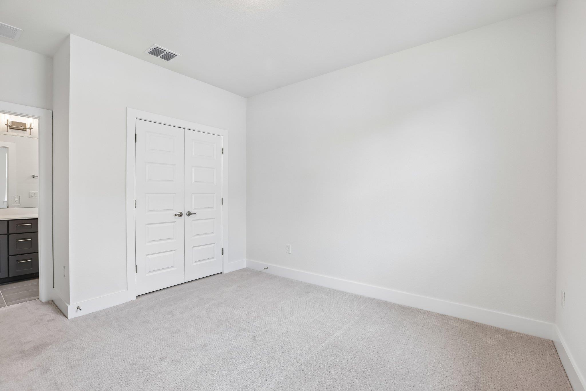200 W 56th St # 1104, Austin, TX 78751