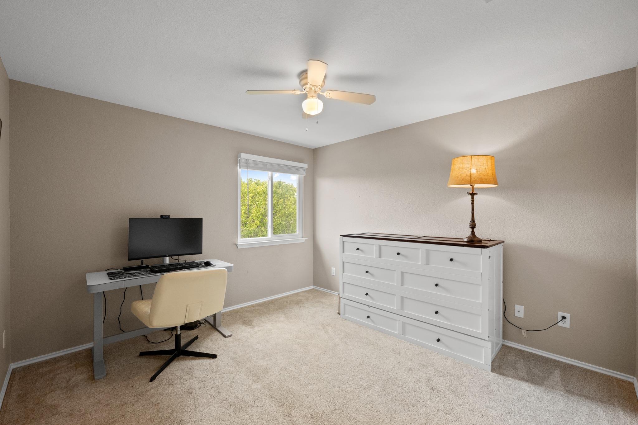 605 Holbrooke St, Hutto, TX 78634