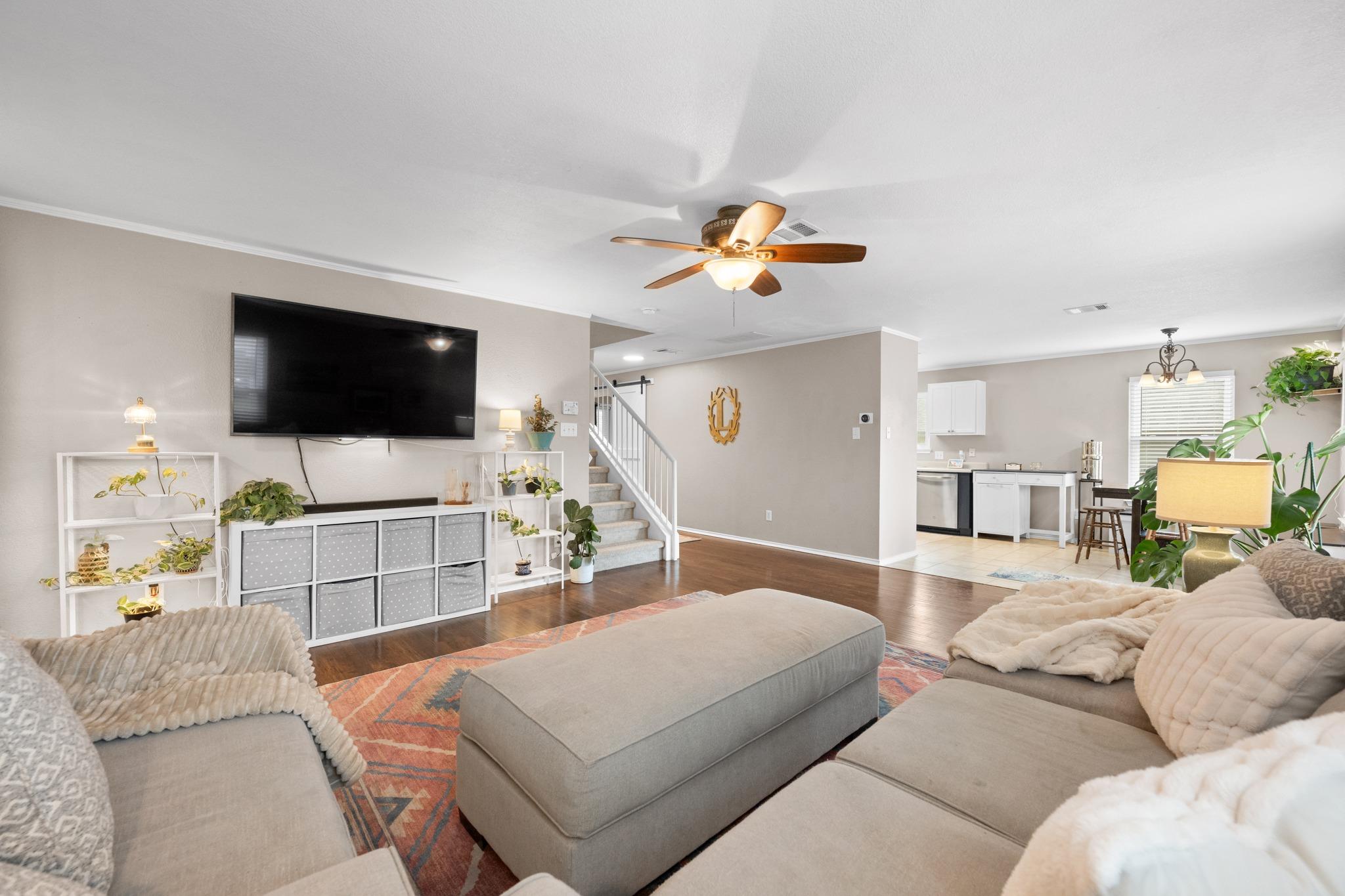 605 Holbrooke St, Hutto, TX 78634