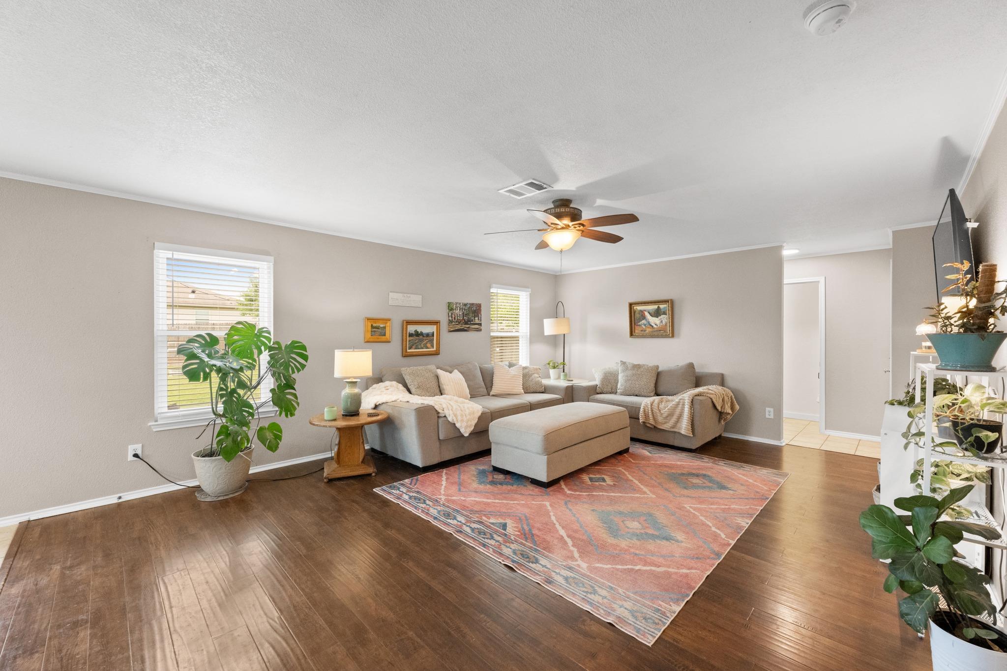 605 Holbrooke St, Hutto, TX 78634