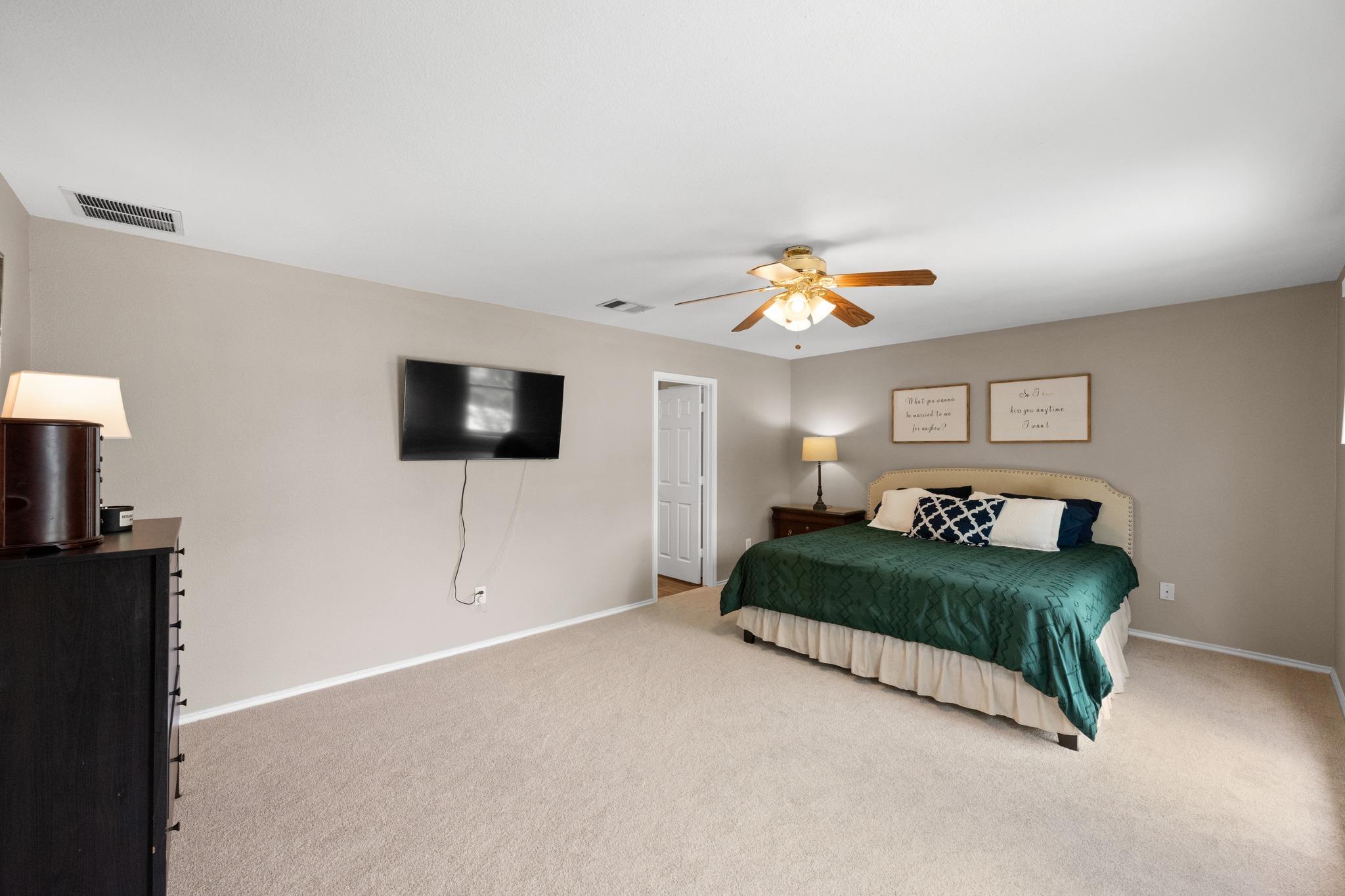 605 Holbrooke St, Hutto, TX 78634