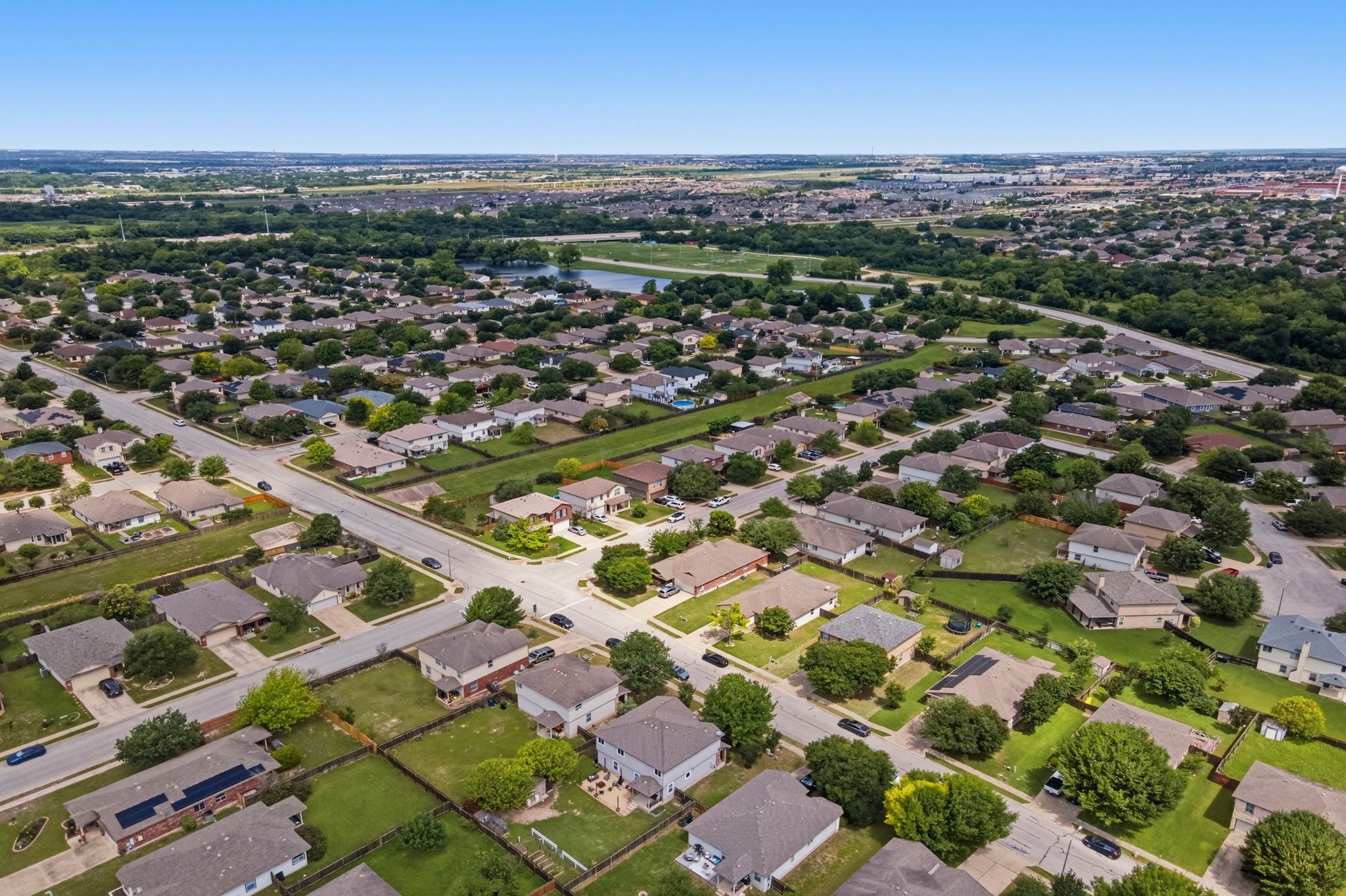 605 Holbrooke St, Hutto, TX 78634