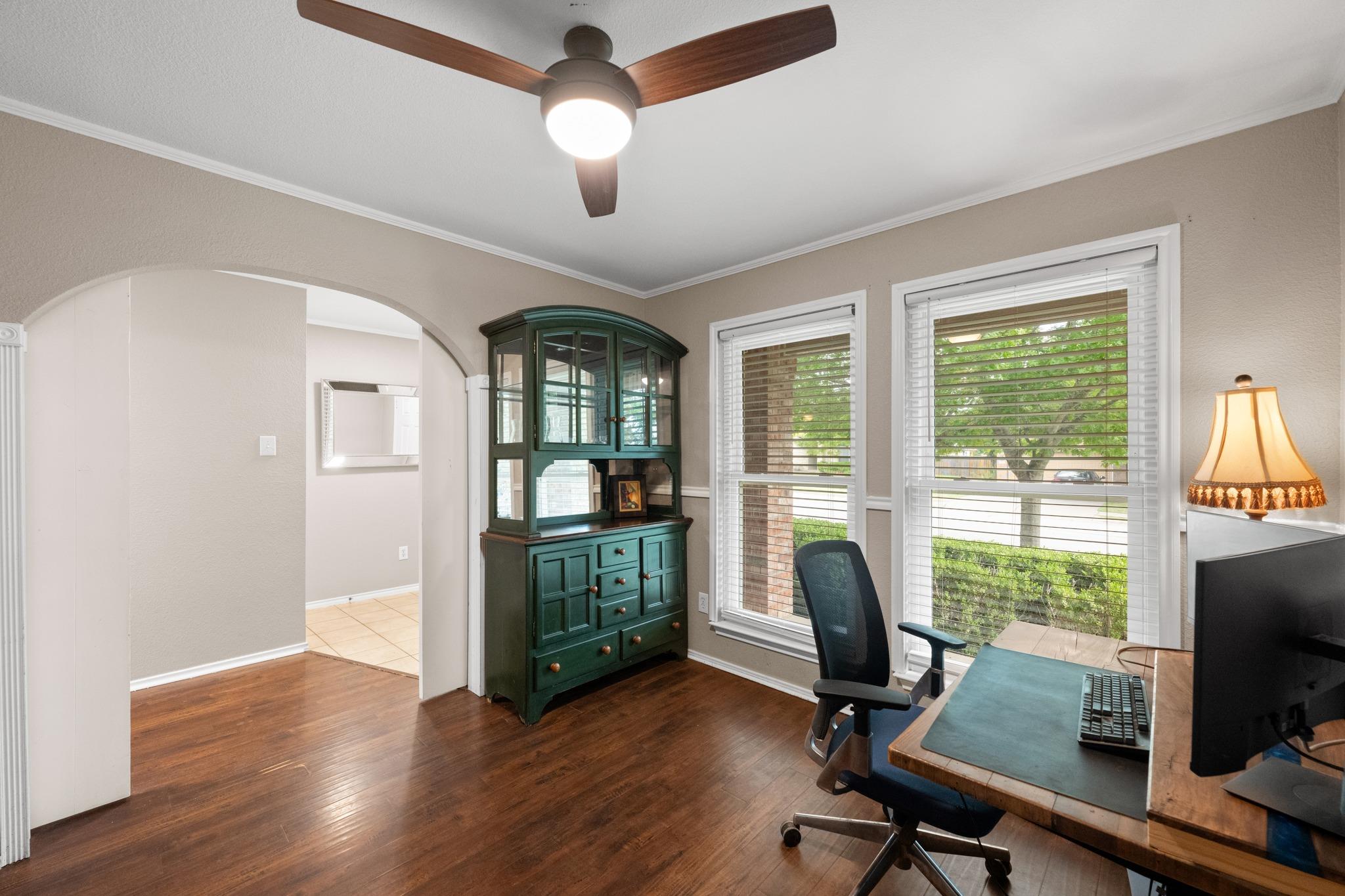605 Holbrooke St, Hutto, TX 78634