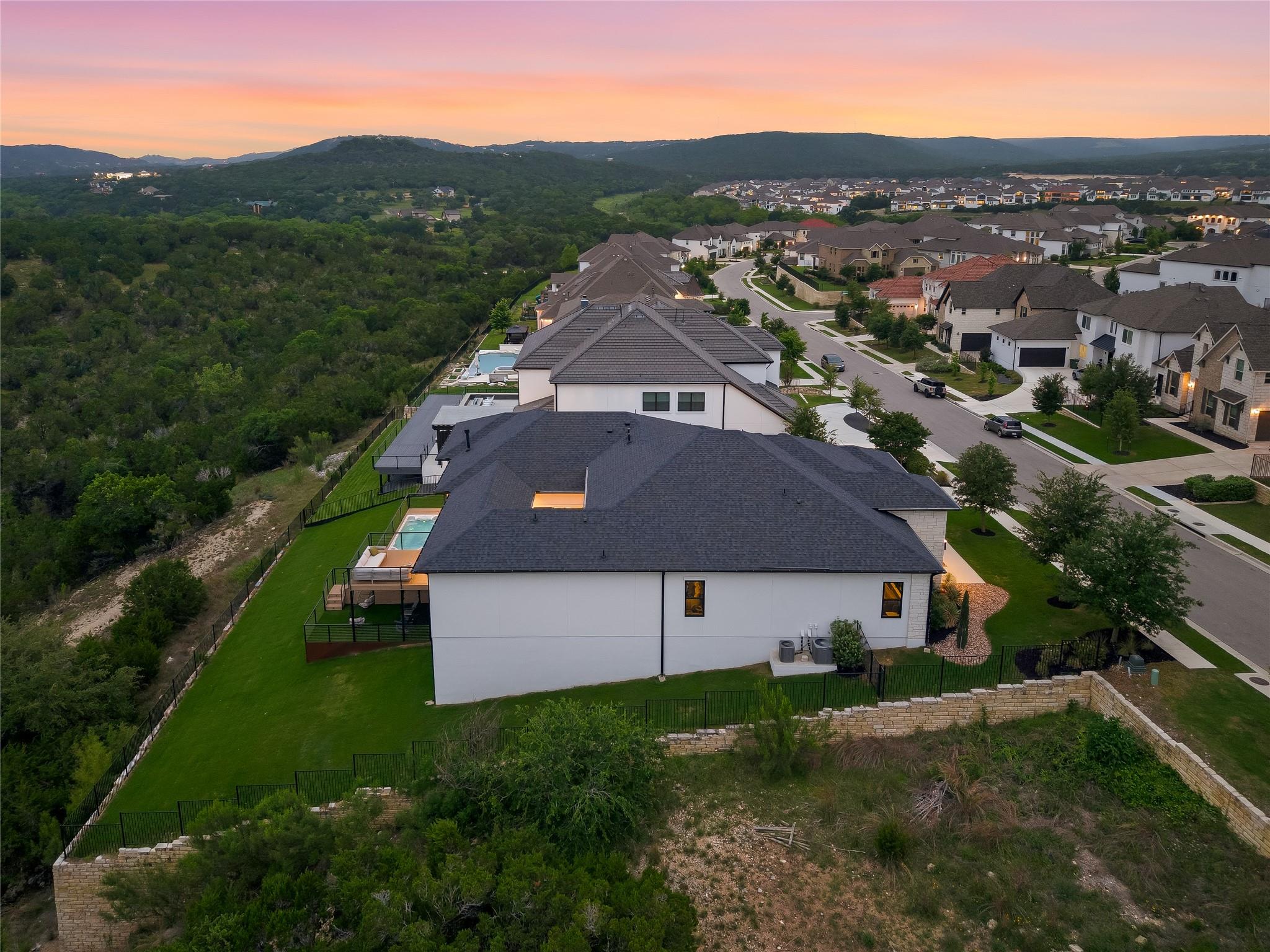 2421 Bel Paese Bnd, Leander, TX 78641