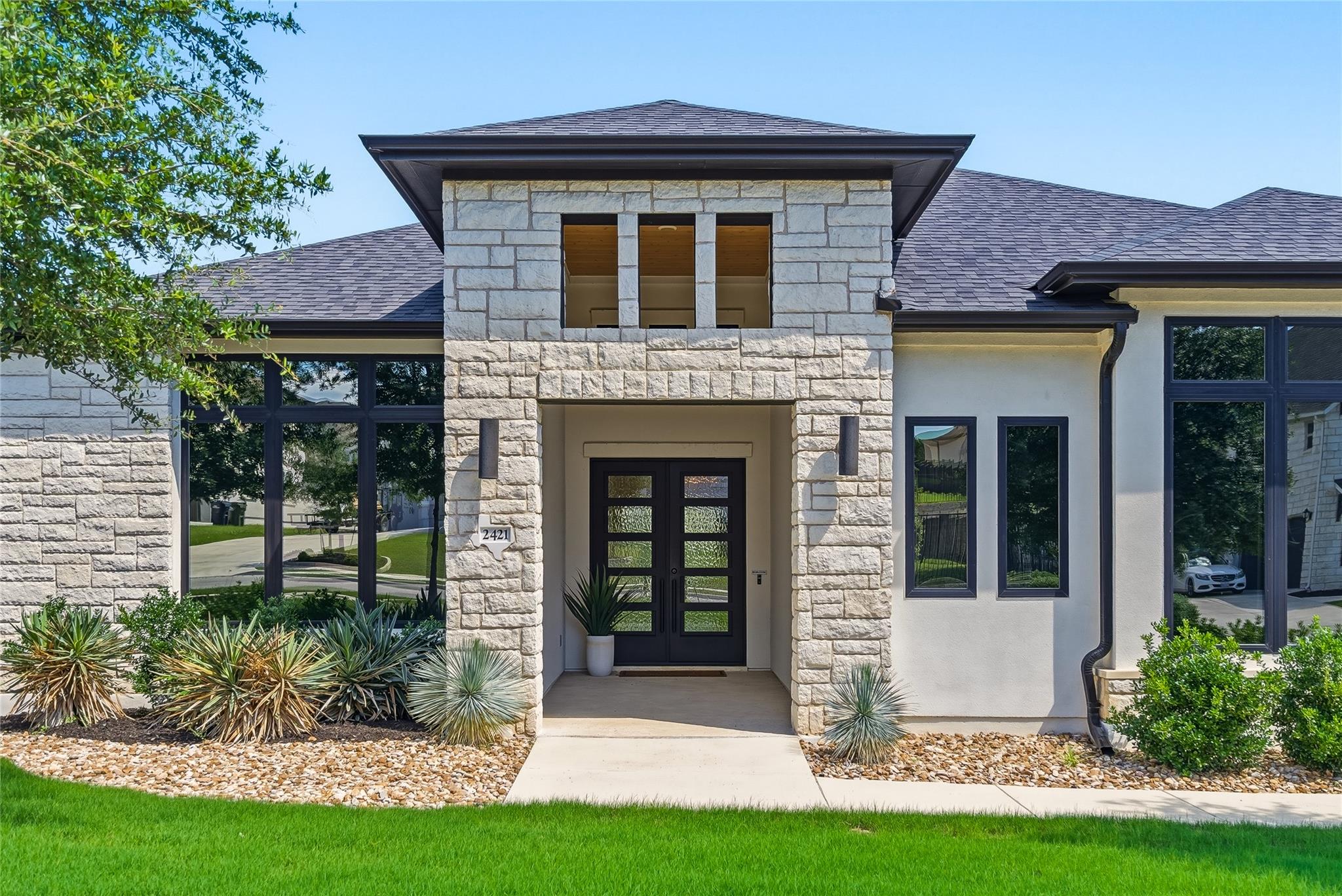 2421 Bel Paese Bnd, Leander, TX 78641