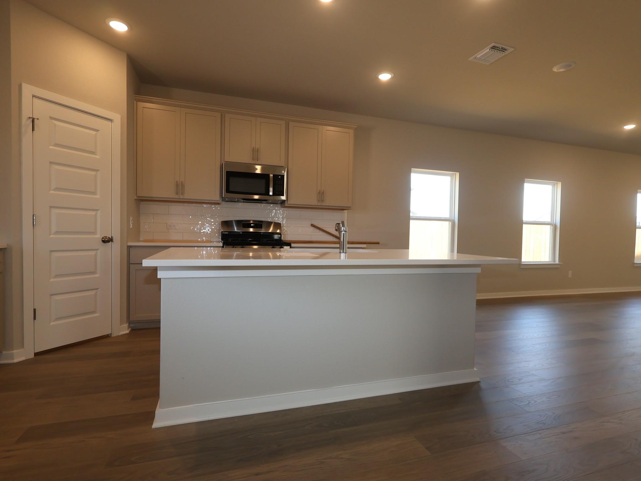 140 Heritage Forest Pkwy, Dripping Springs, TX 78620