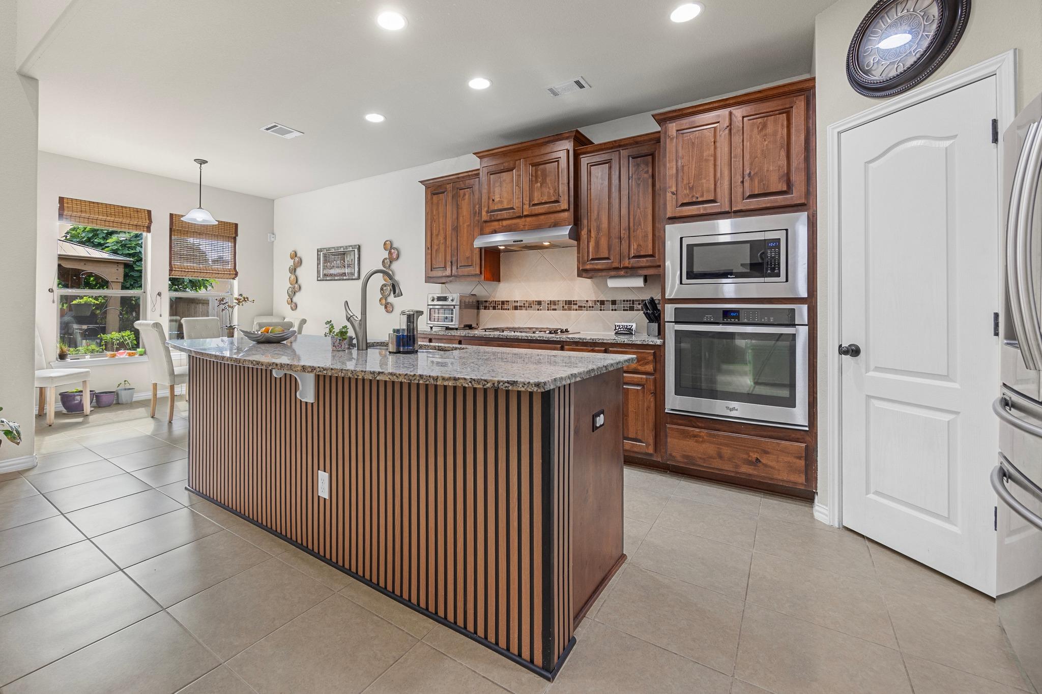1955 Kempwood Loop, Round Rock, TX 78665