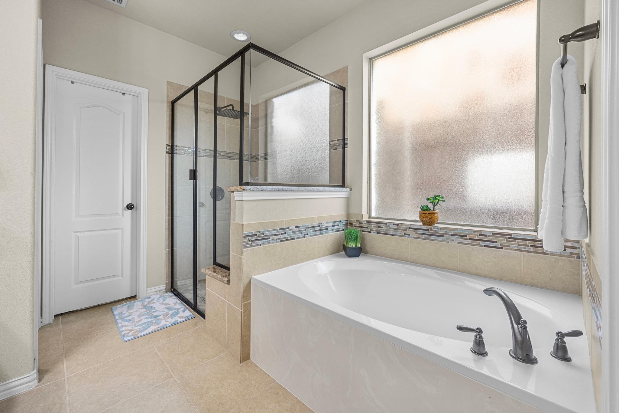 1955 Kempwood Loop, Round Rock, TX 78665