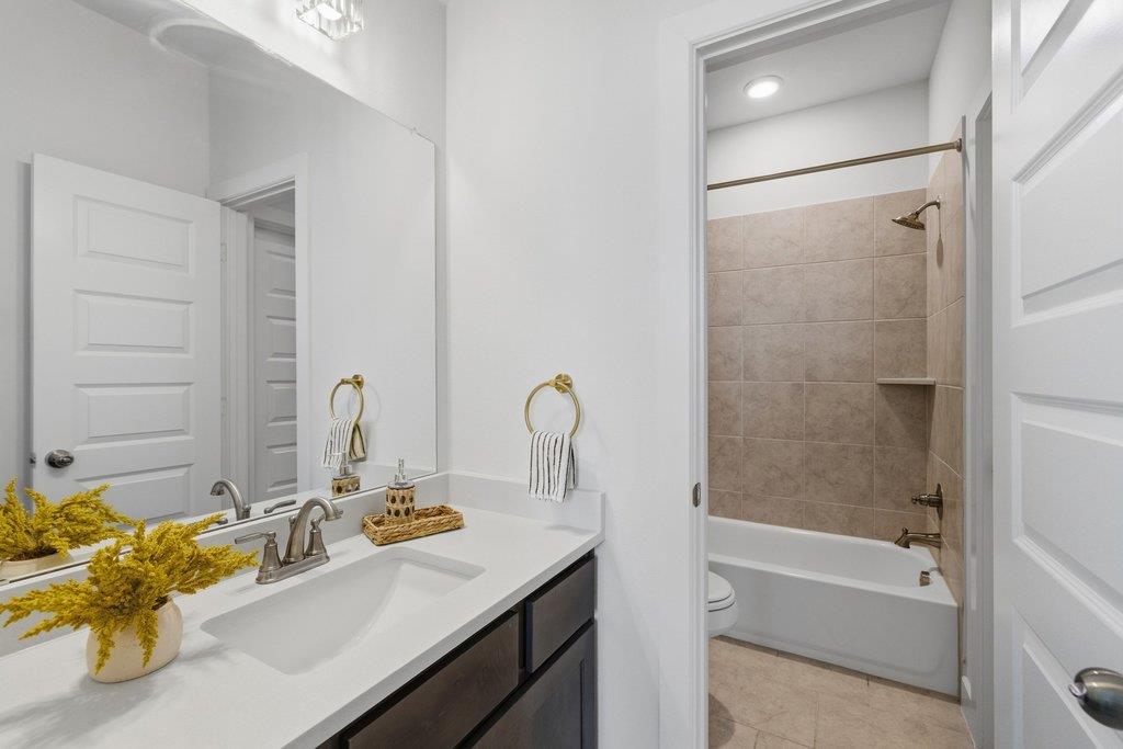 5824 Antelope Well Ln, Austin, TX 78738