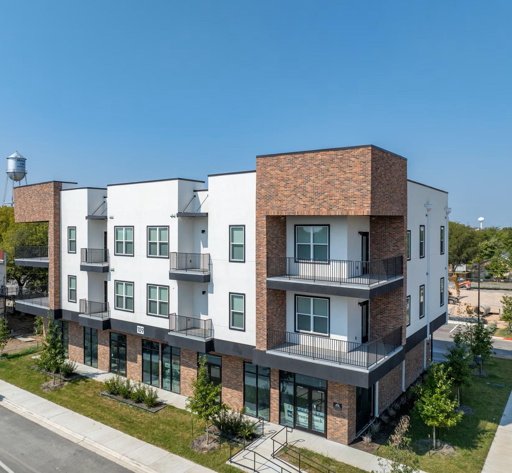 109 N Lexington St # 202, Manor, TX 78653