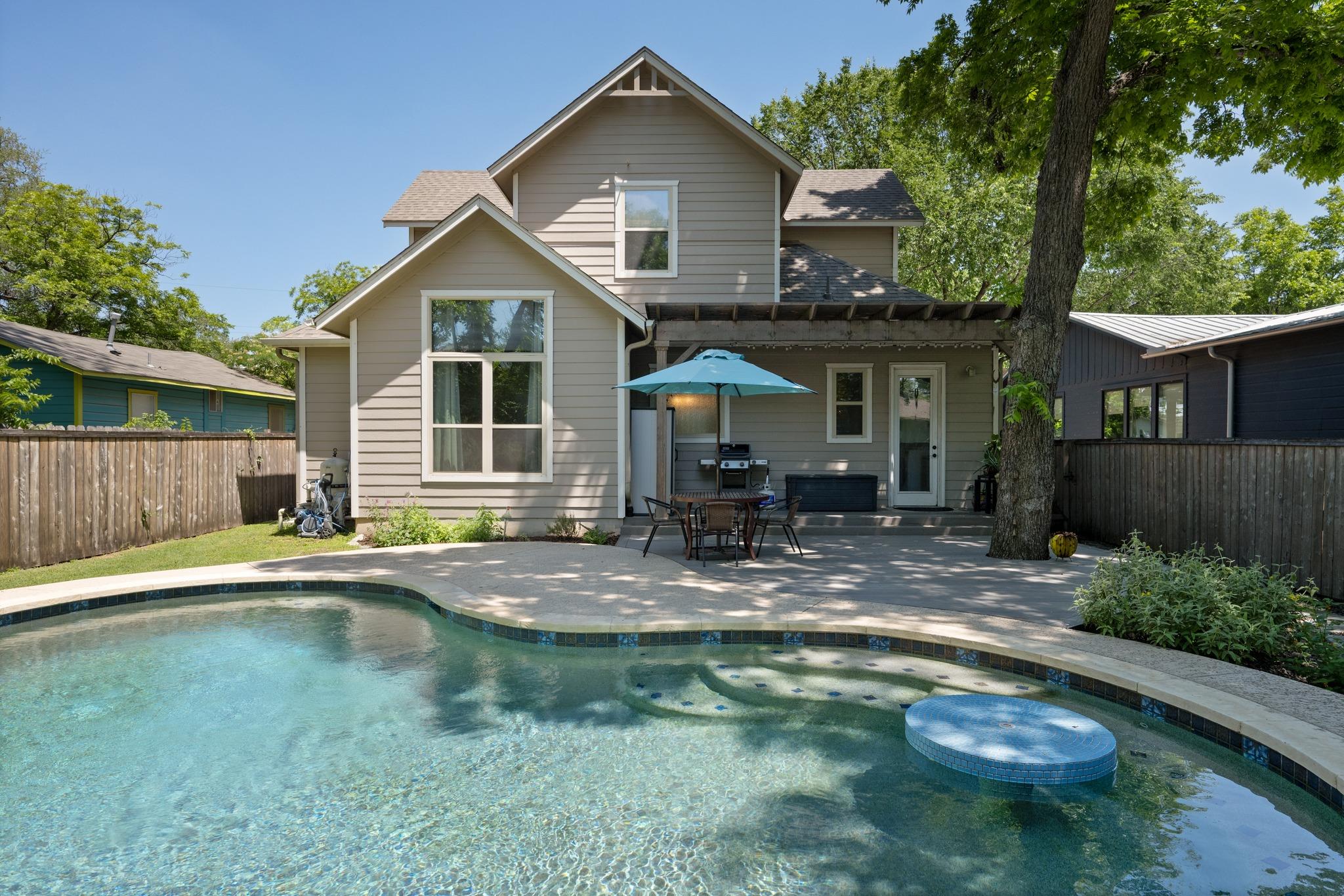 1002 Linden St, Austin, TX 78702