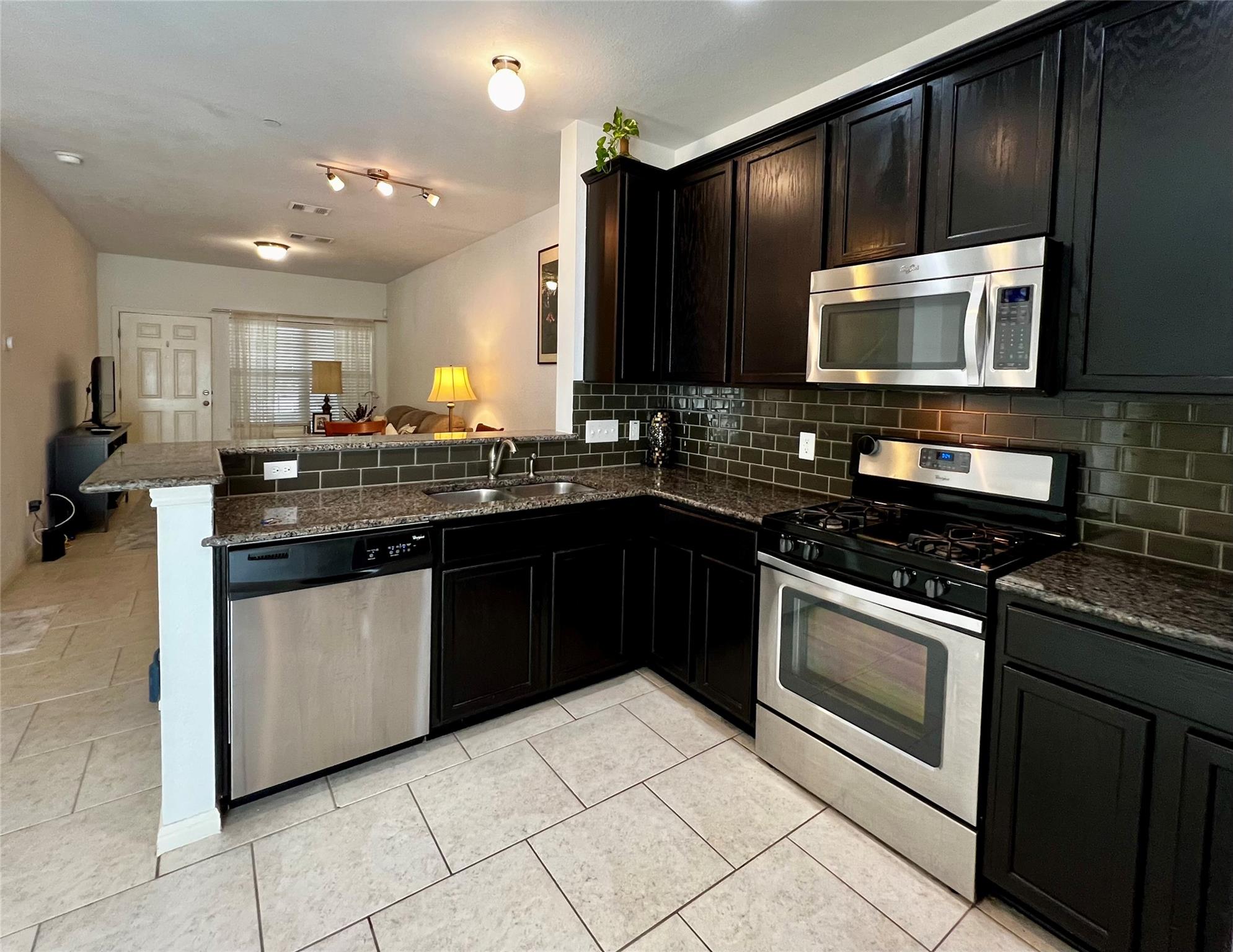 1900 Little Elm Trl # 3, Cedar Park, TX 78613