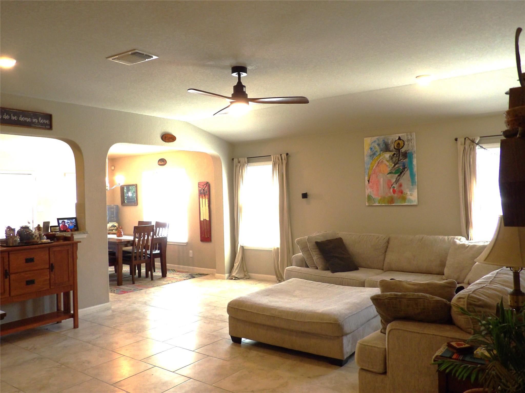930 Pumpkin Rdg, New Braunfels, TX 78130