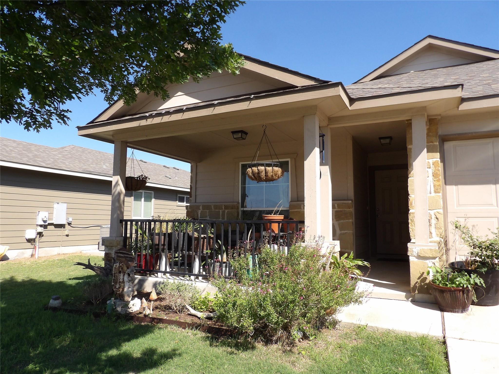930 Pumpkin Rdg, New Braunfels, TX 78130
