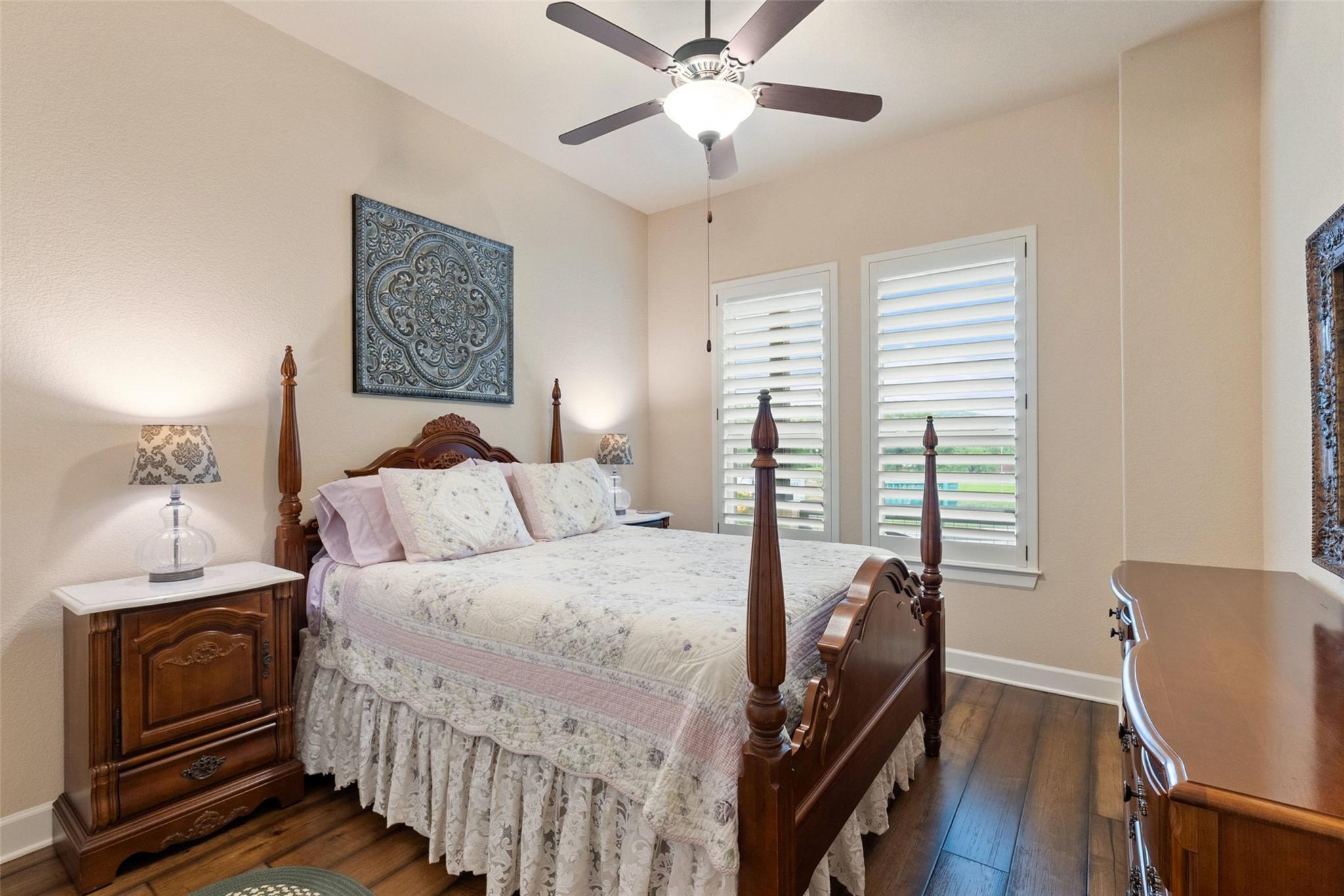 207 Emeralds Dr, Burnet, TX 78611