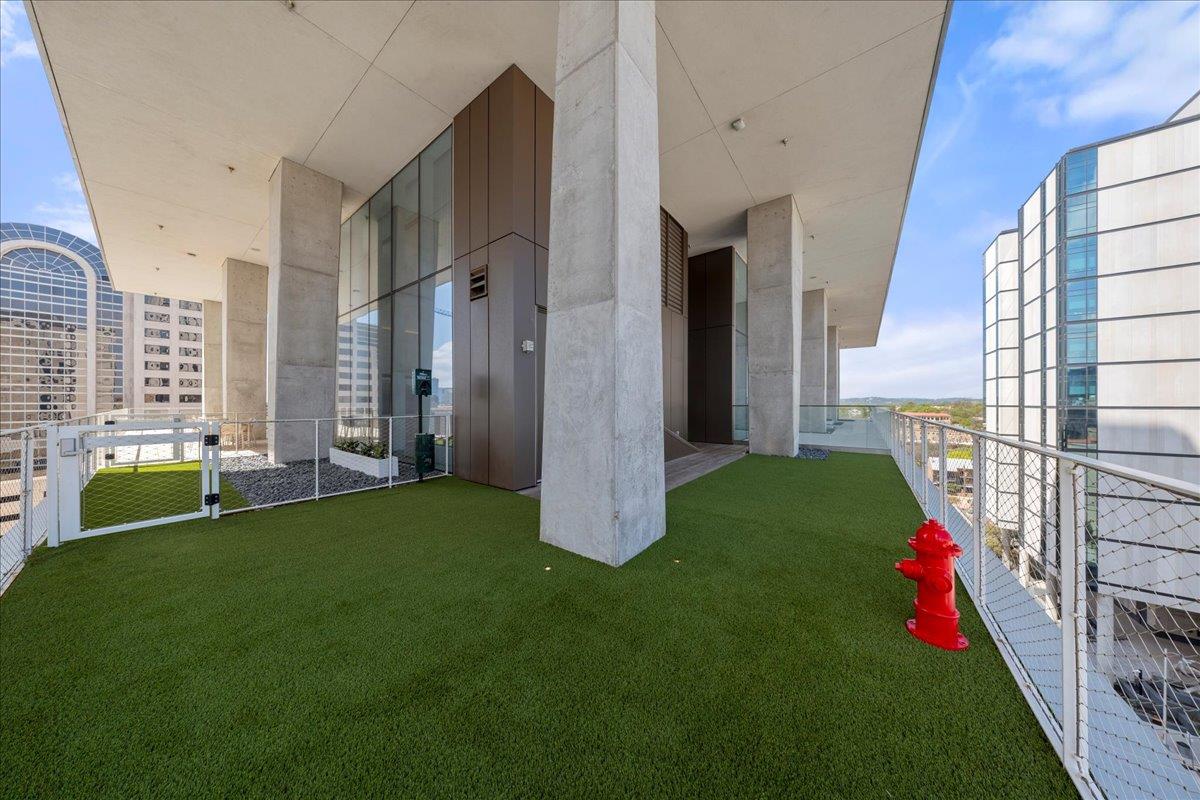 313 W 17th St # 1804, Austin, TX 78701