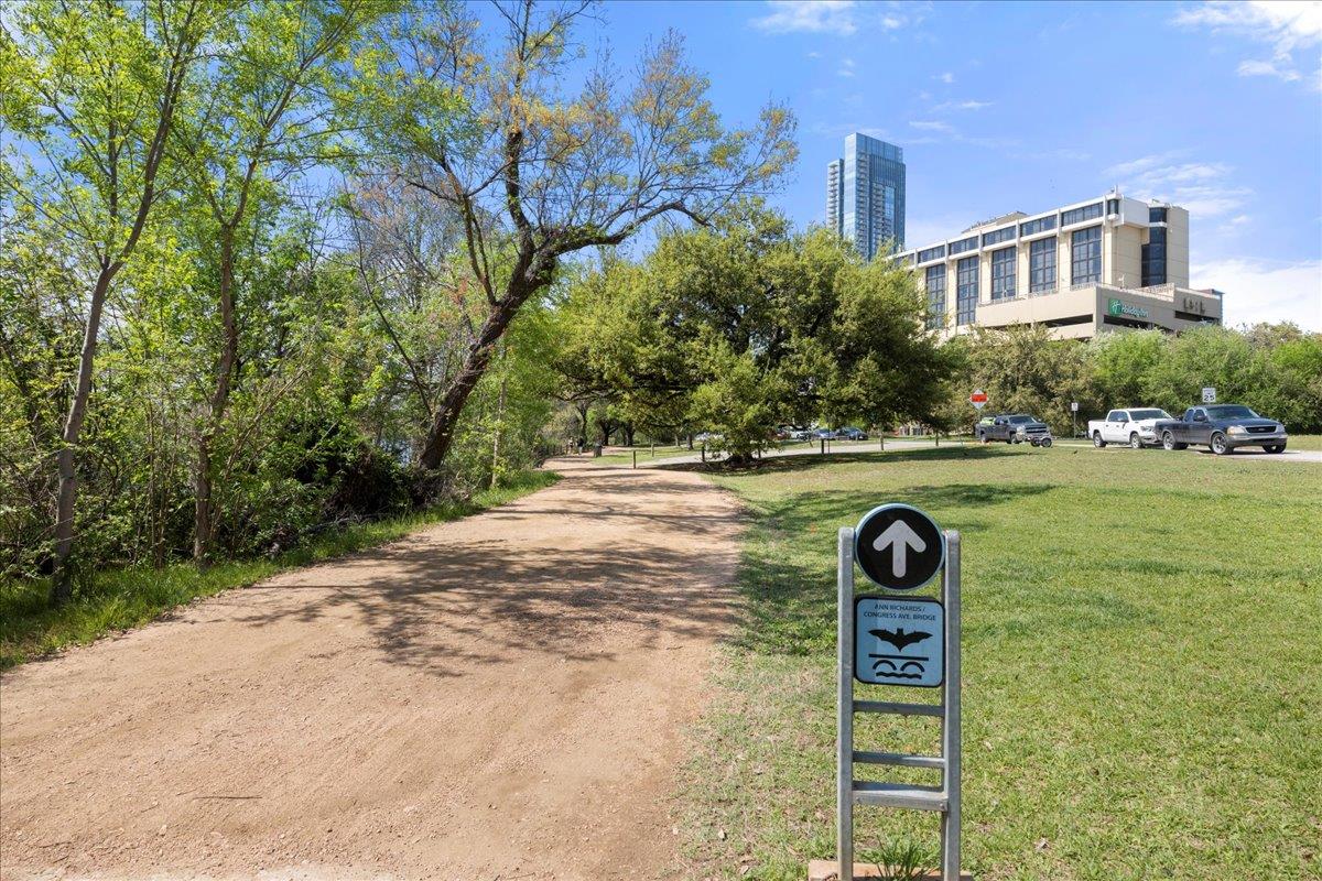 313 W 17th St # 1804, Austin, TX 78701