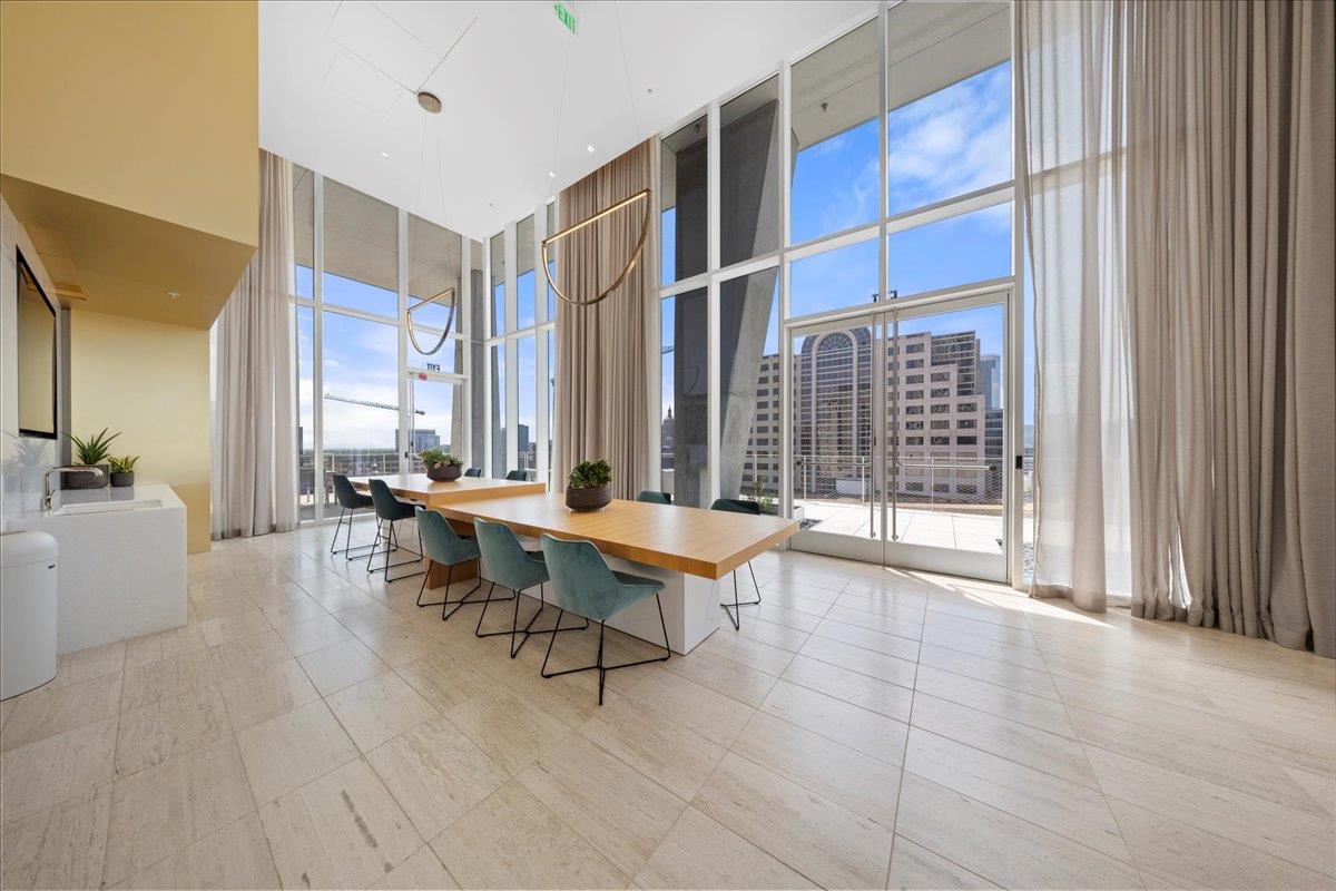 313 W 17th St # 1804, Austin, TX 78701
