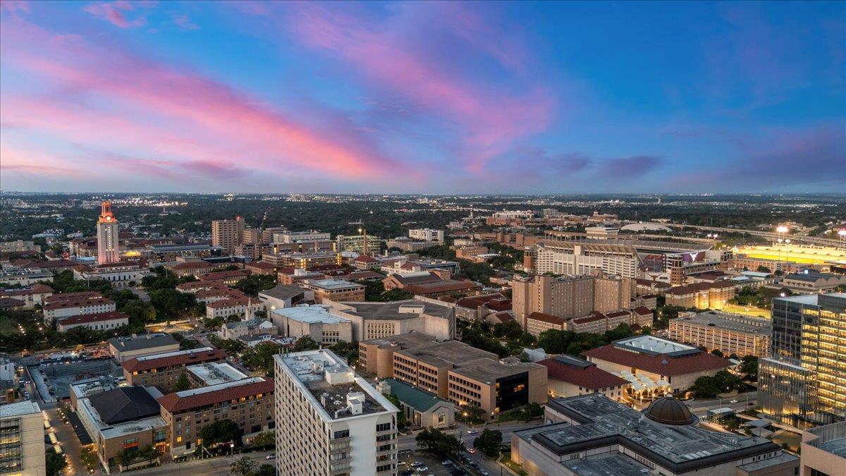 313 W 17th St # 1804, Austin, TX 78701