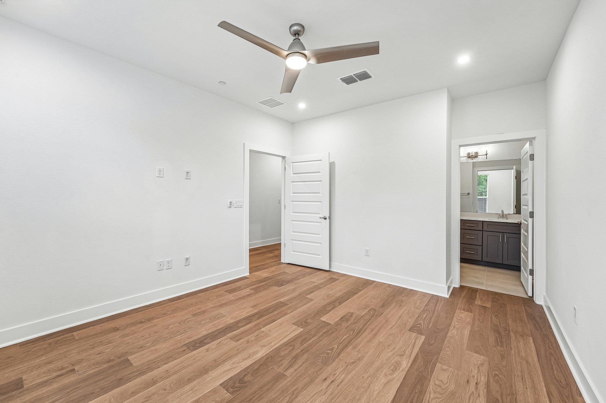 200 W 56th St # 2103, Austin, TX 78751