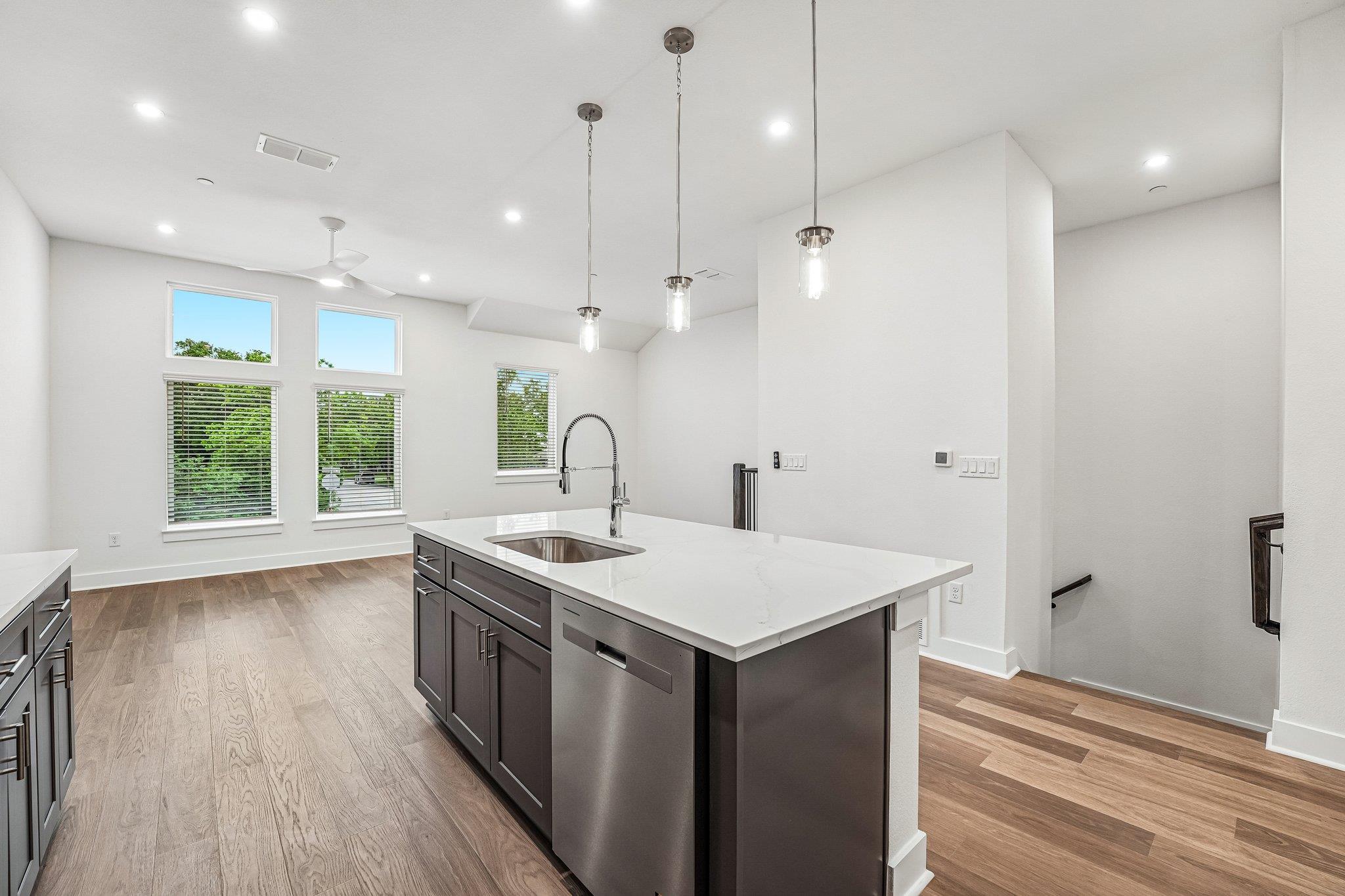 200 W 56th St # 2103, Austin, TX 78751