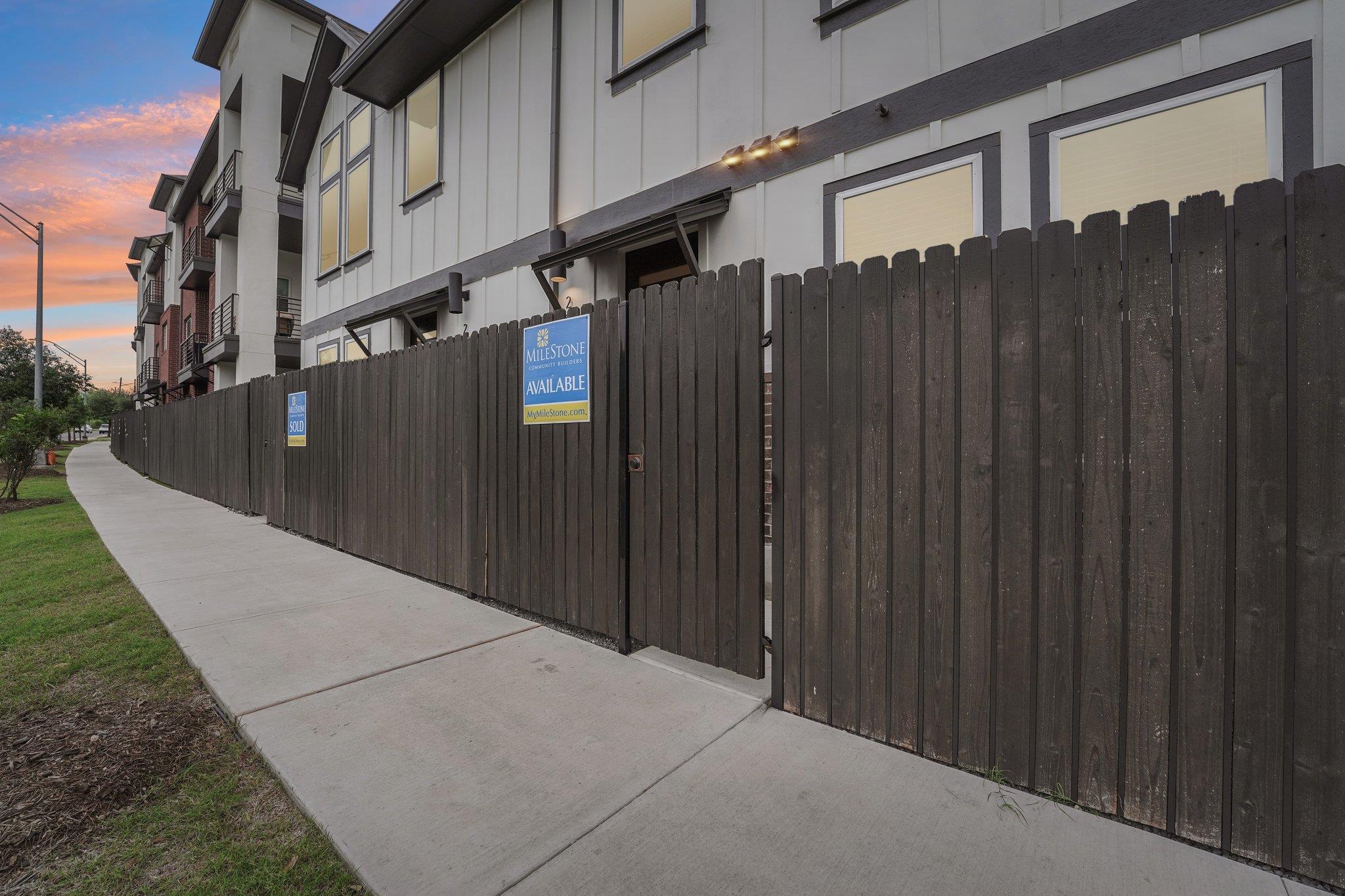 200 W 56th St # 2103, Austin, TX 78751