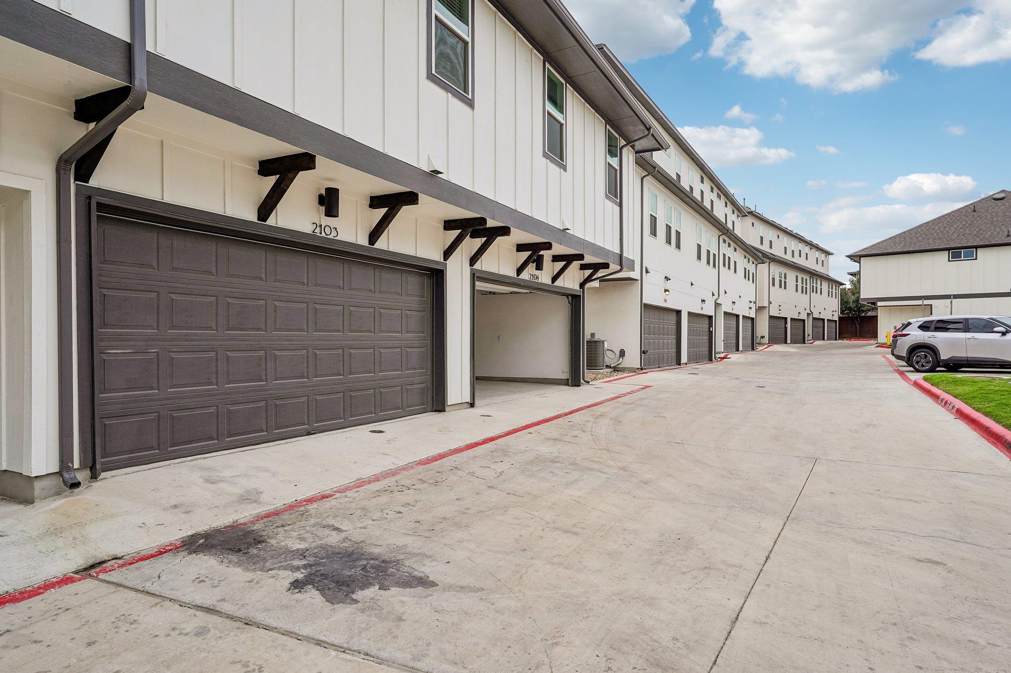 200 W 56th St # 2103, Austin, TX 78751