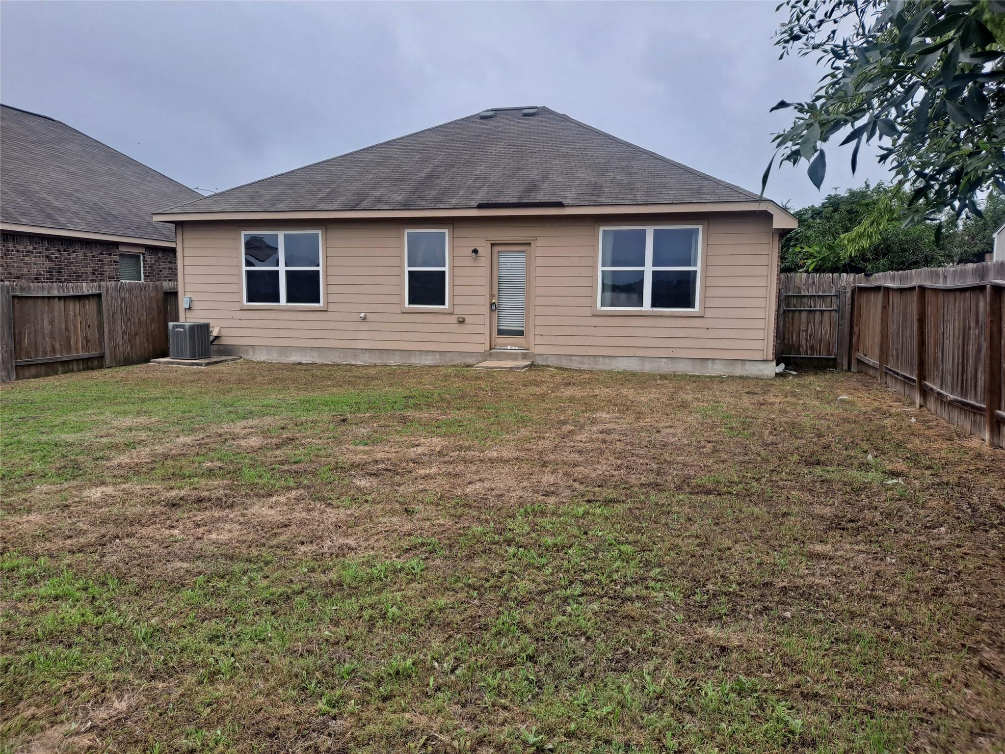 19208 Freedom Hill Ln, Manor, TX 78653