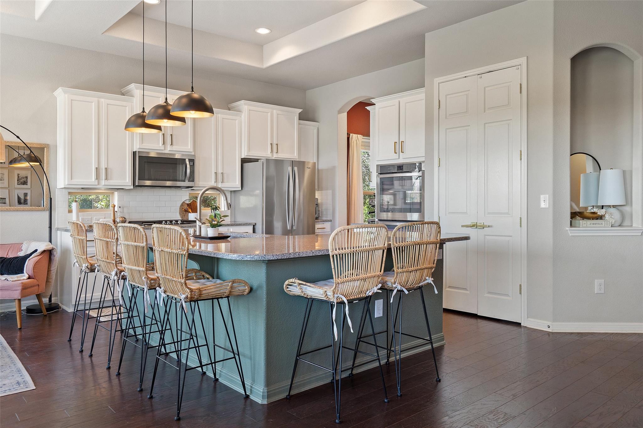 22104 Verbena Pkwy, Spicewood, TX 78669