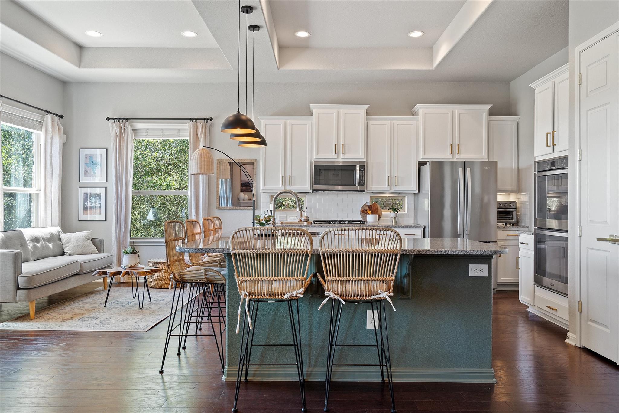 22104 Verbena Pkwy, Spicewood, TX 78669
