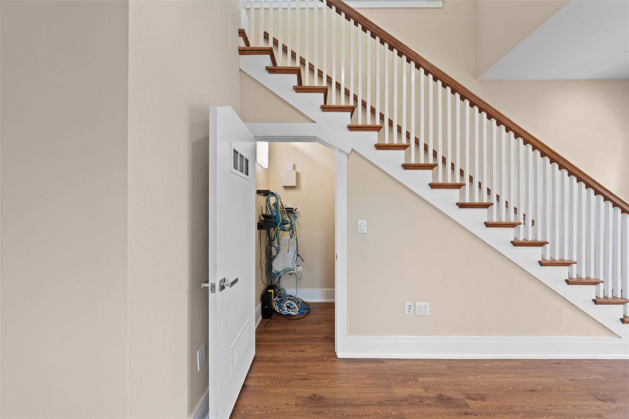 1206 Hart St, Georgetown, TX 78626