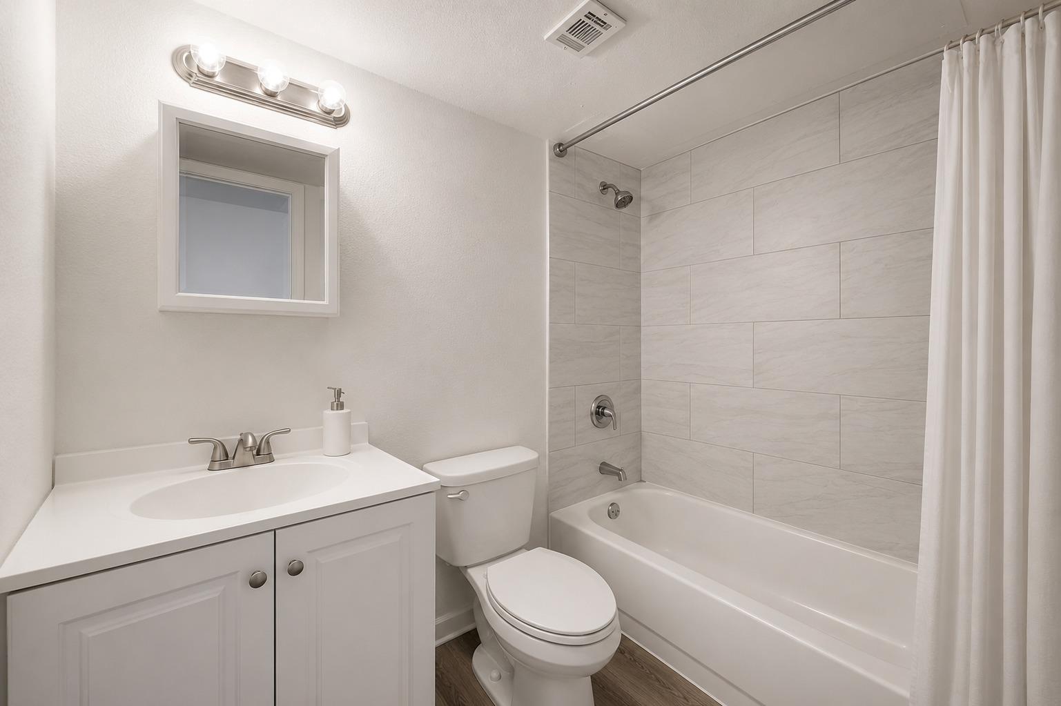 2207 Leon St # 202, Austin, TX 78705