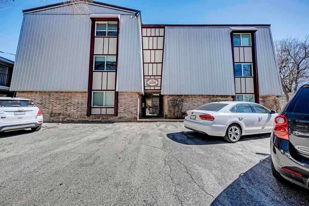 2207 Leon St # 202, Austin, TX 78705