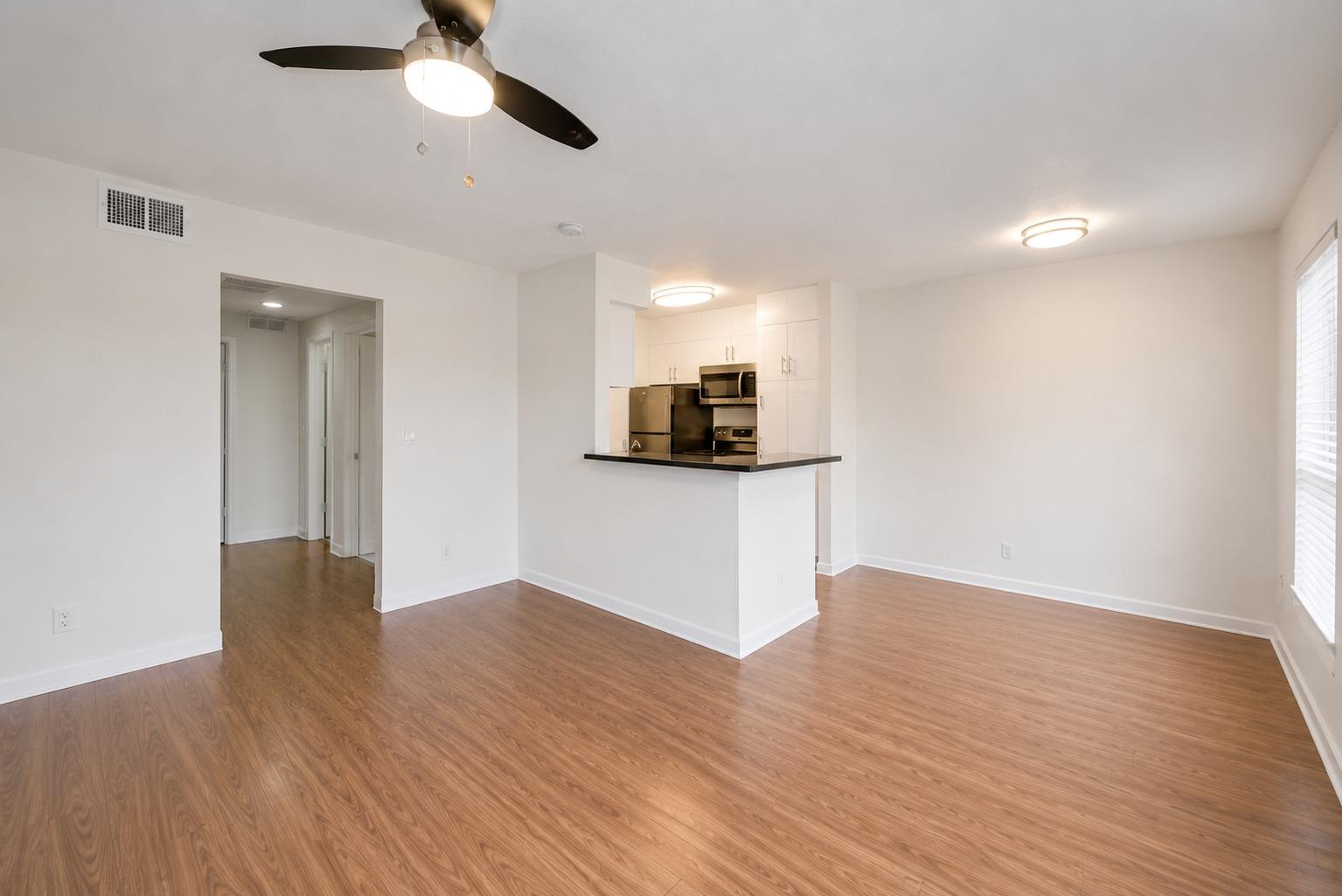 2207 Leon St # 202, Austin, TX 78705