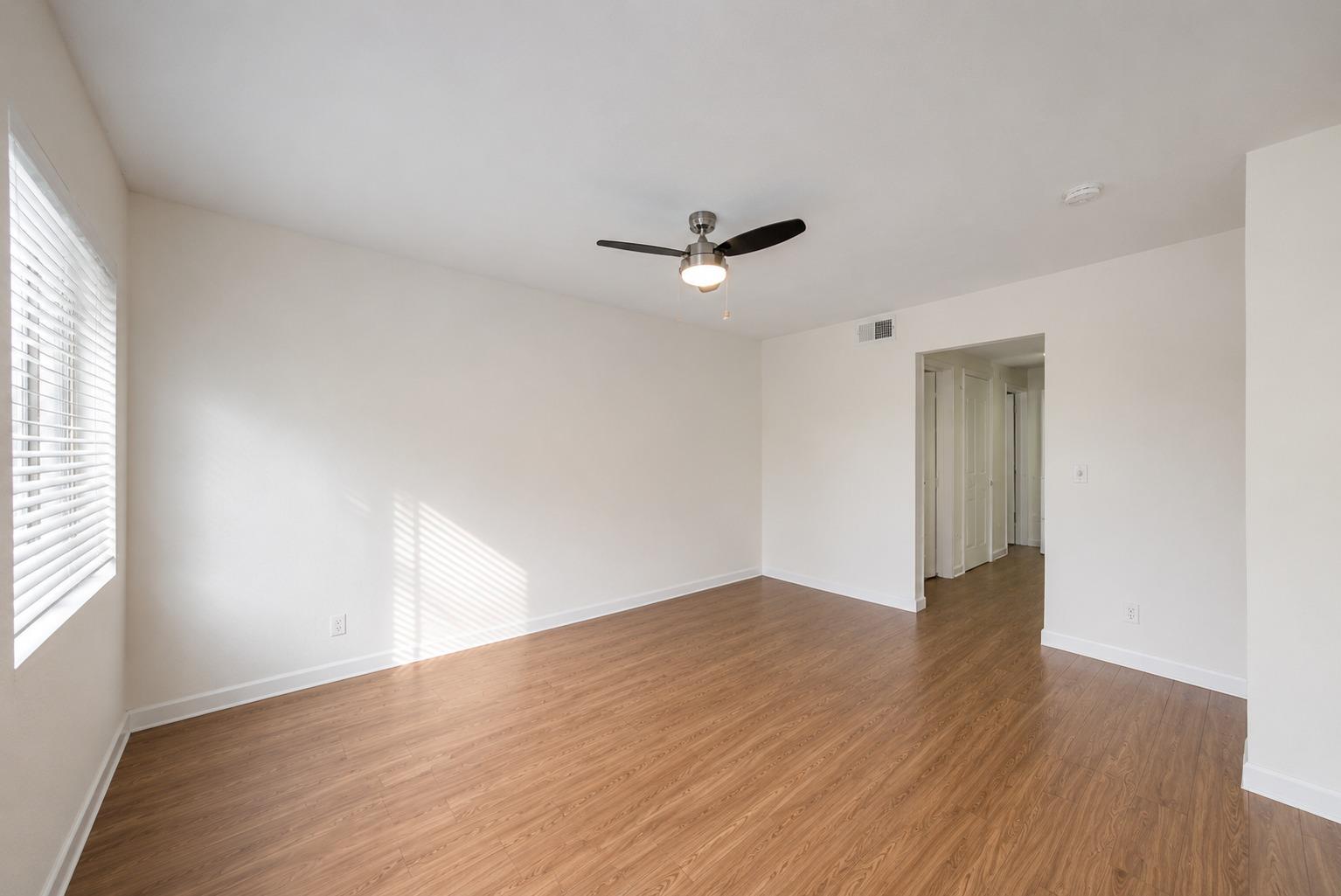 2207 Leon St # 202, Austin, TX 78705