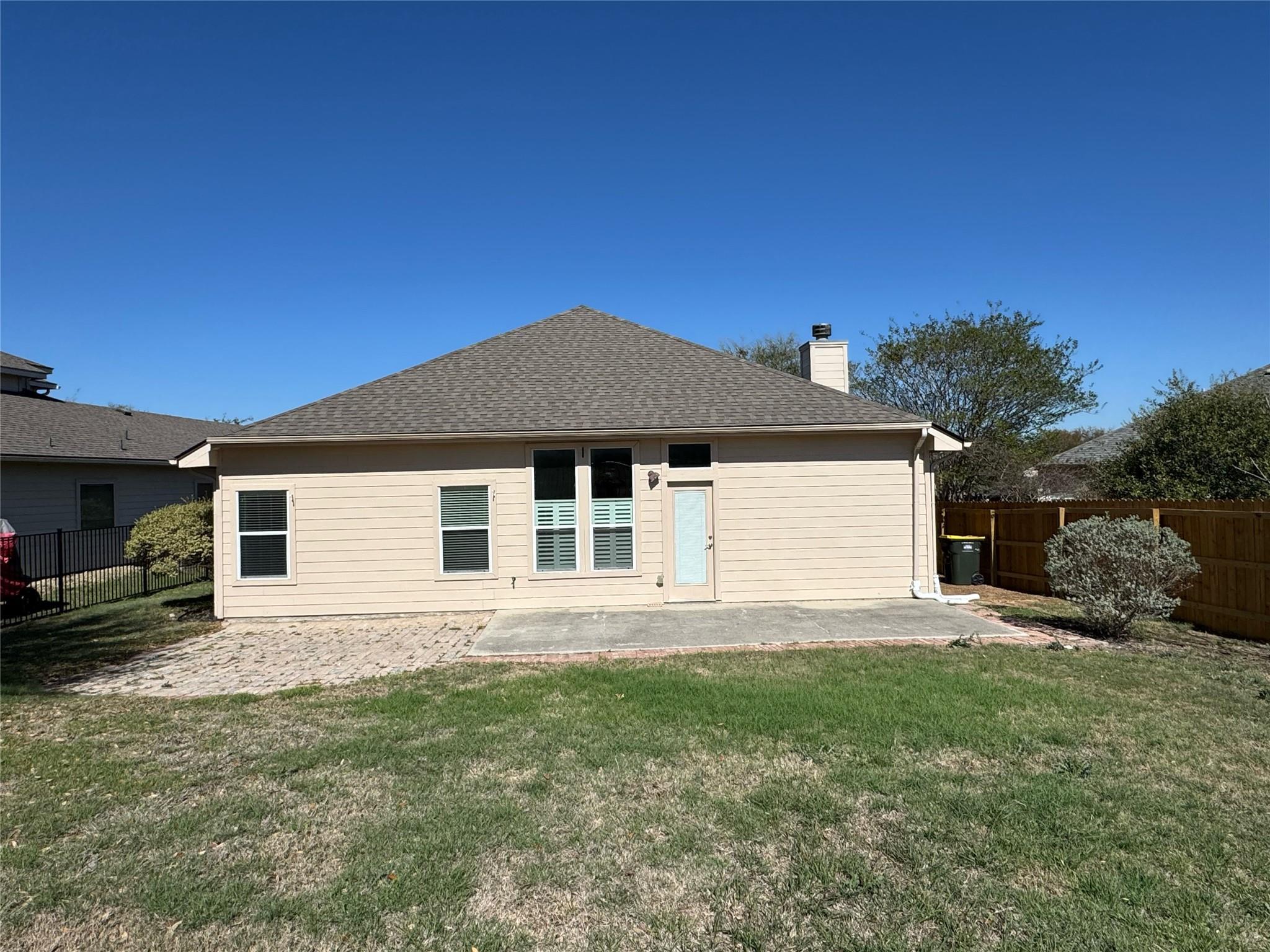 3730 Columbia Dr, Cibolo, TX 78108