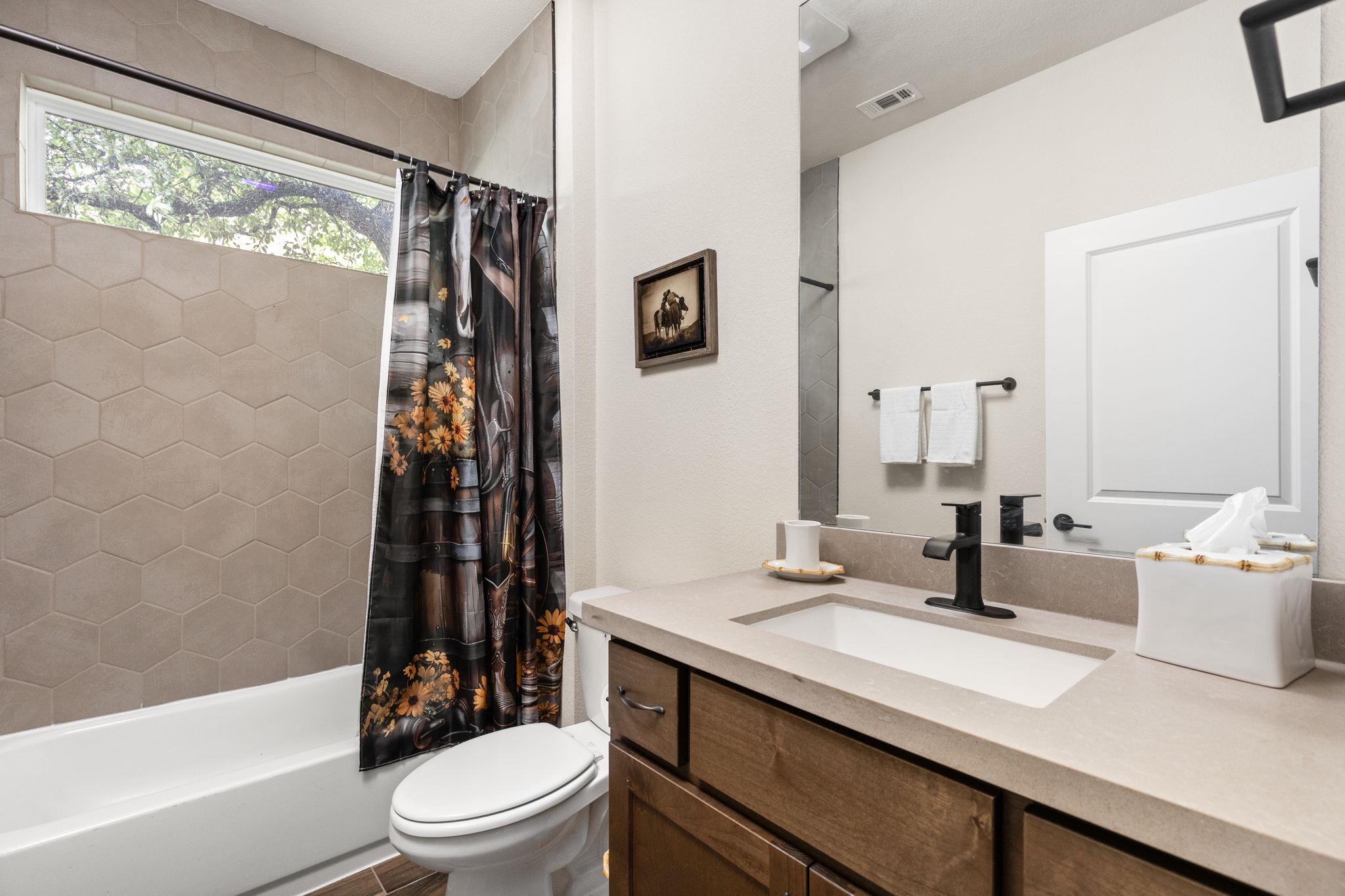 246 Toyah Dr, Dripping Springs, TX 78620