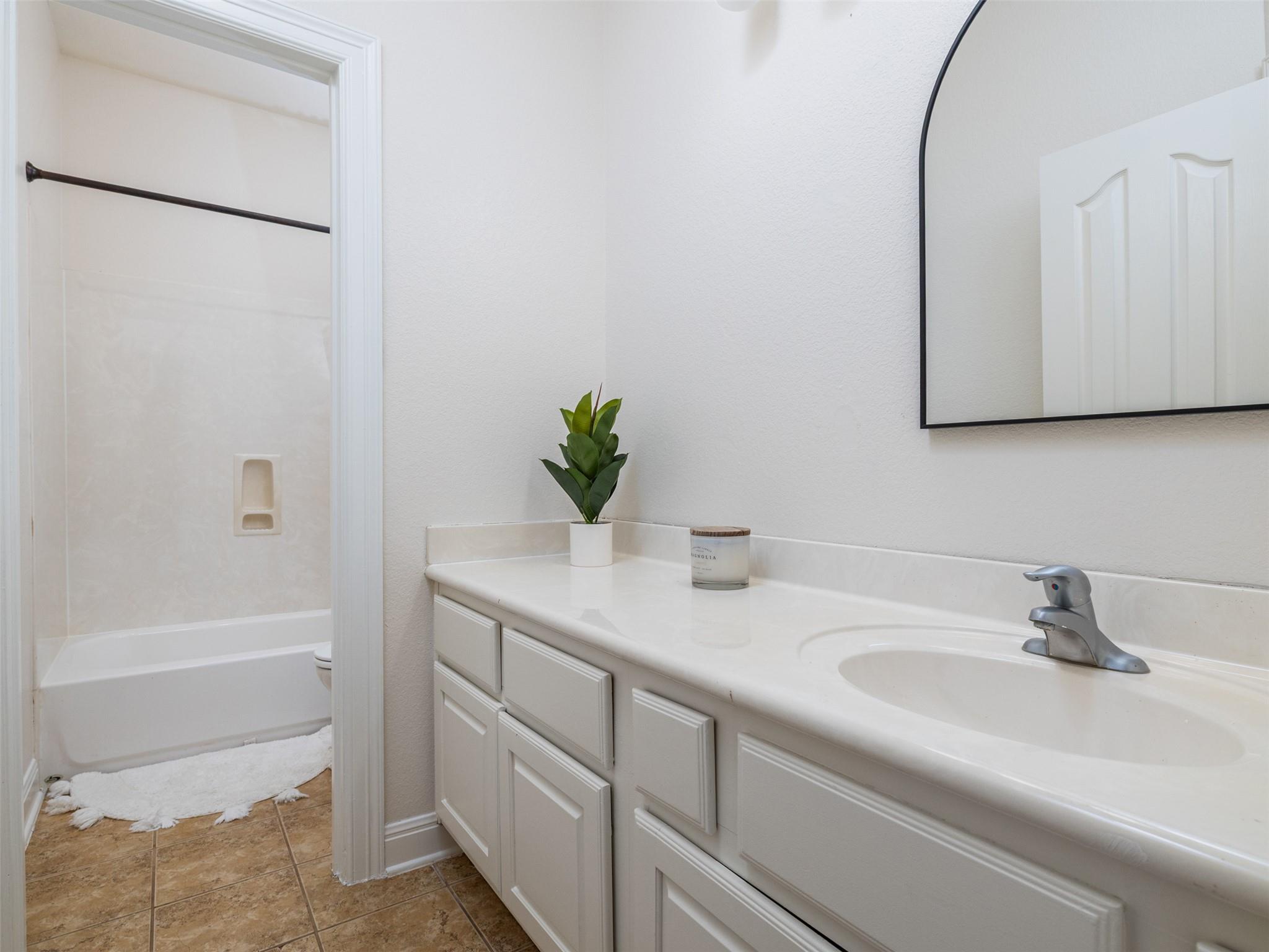 2709 Deep River Cir, Round Rock, TX 78665
