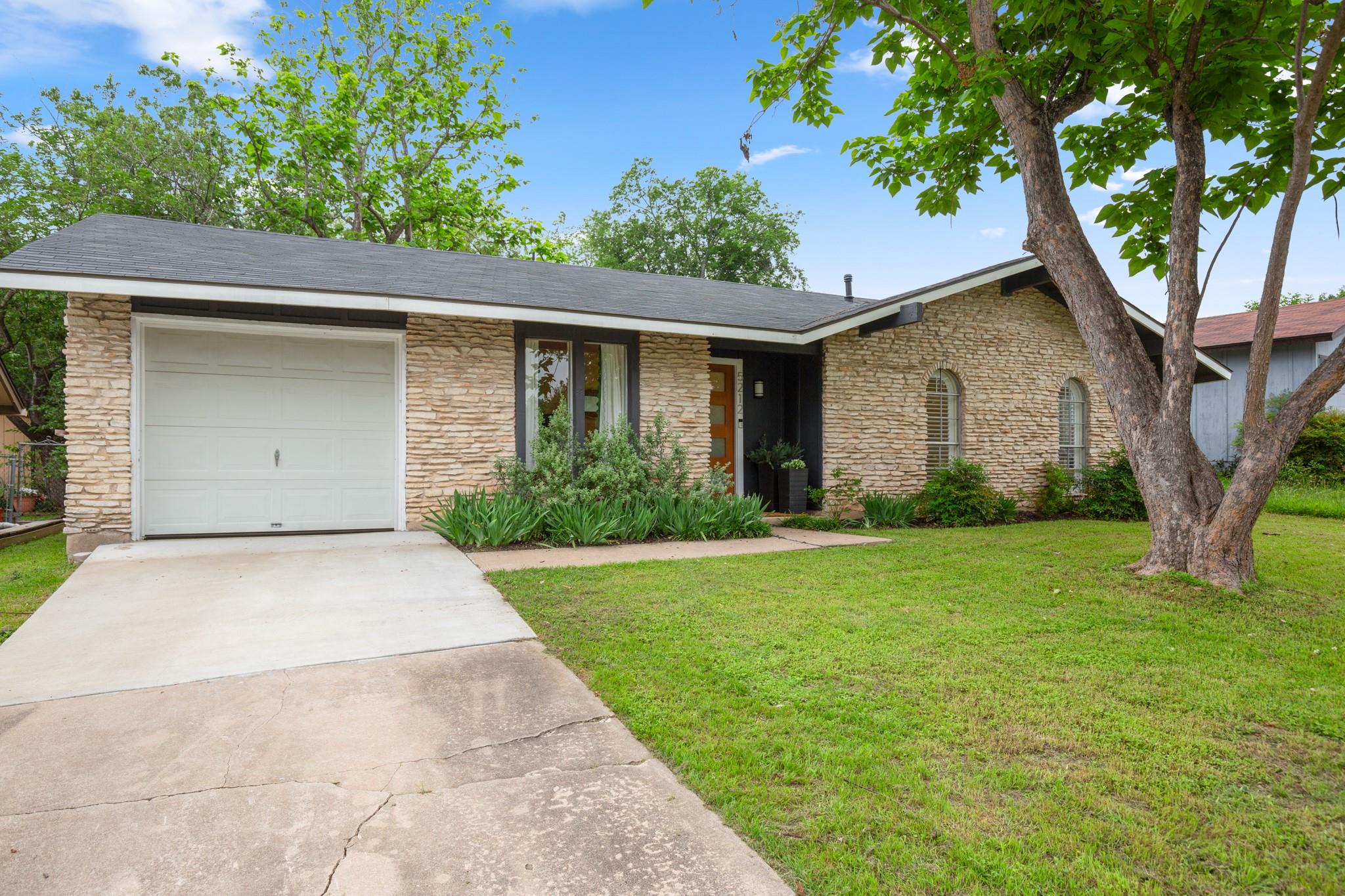 5212 Provencial Dr, Austin, TX 78724