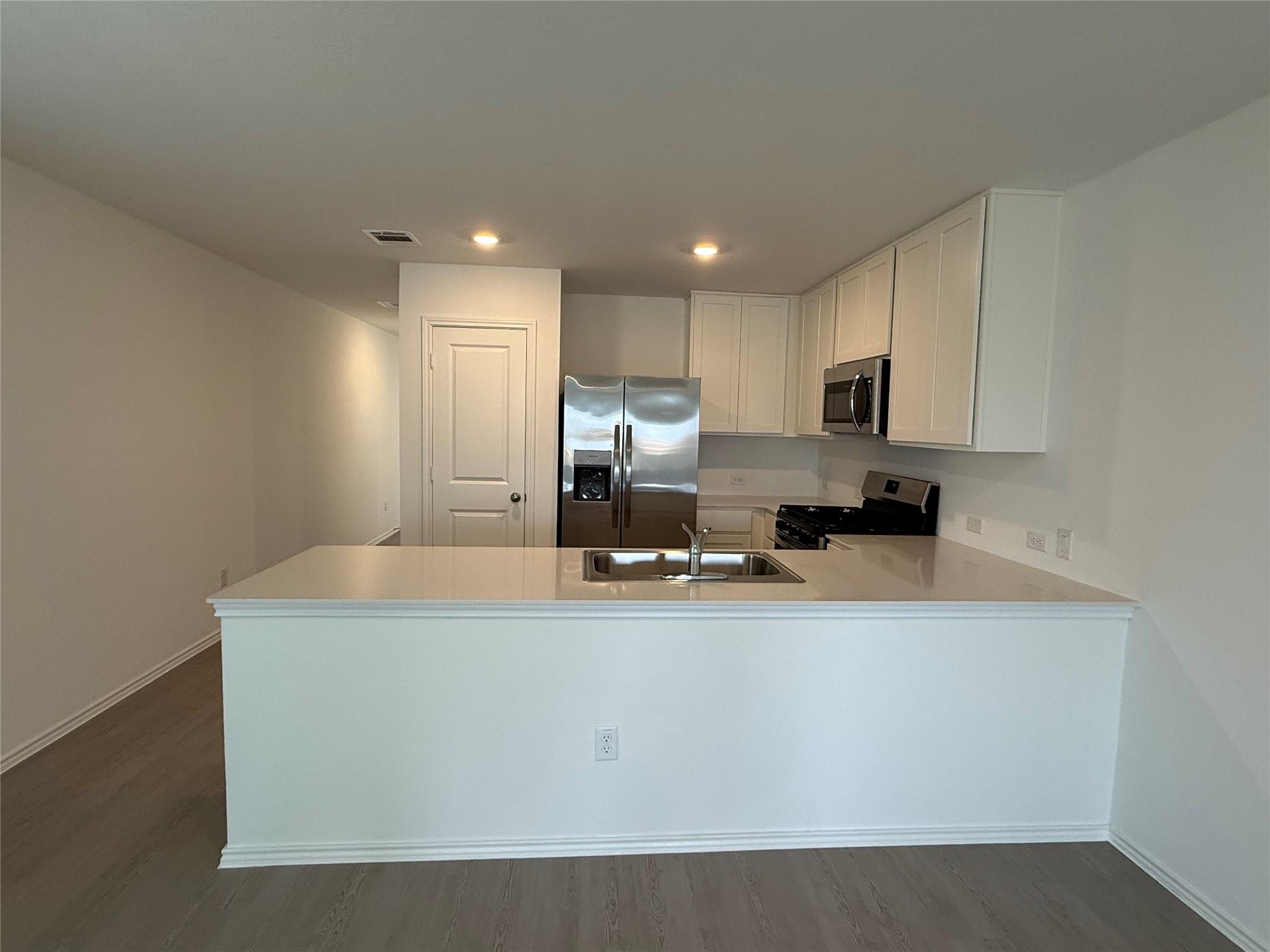 165 Kyanite Dr, Maxwell, TX 78656