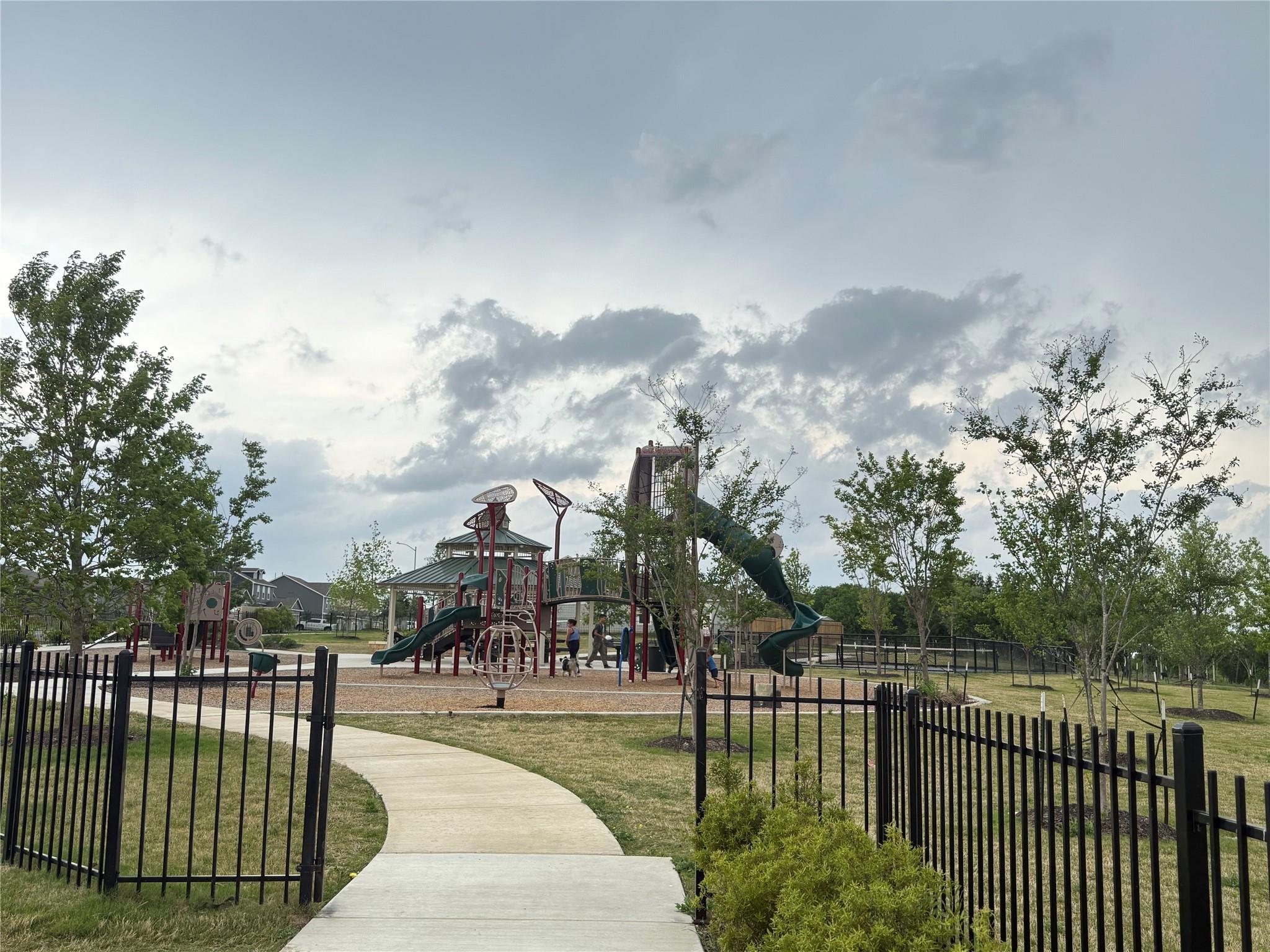 165 Kyanite Dr, Maxwell, TX 78656