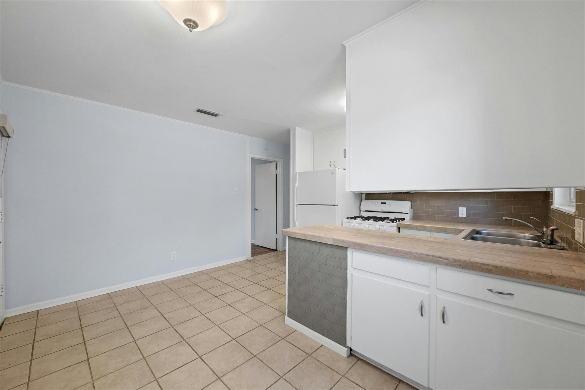 3713 Menchaca Rd # A, Austin, TX 78704