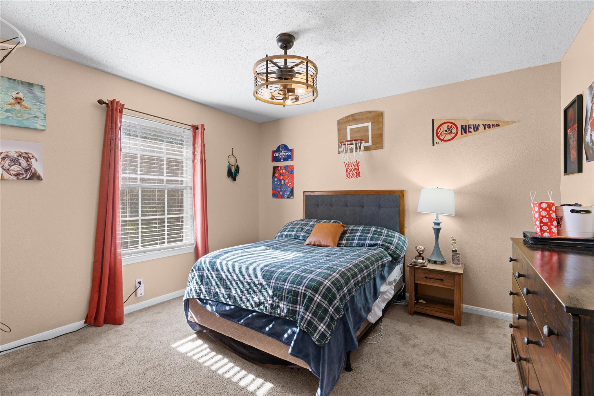 372 Tobin Dr, Buda, TX 78610