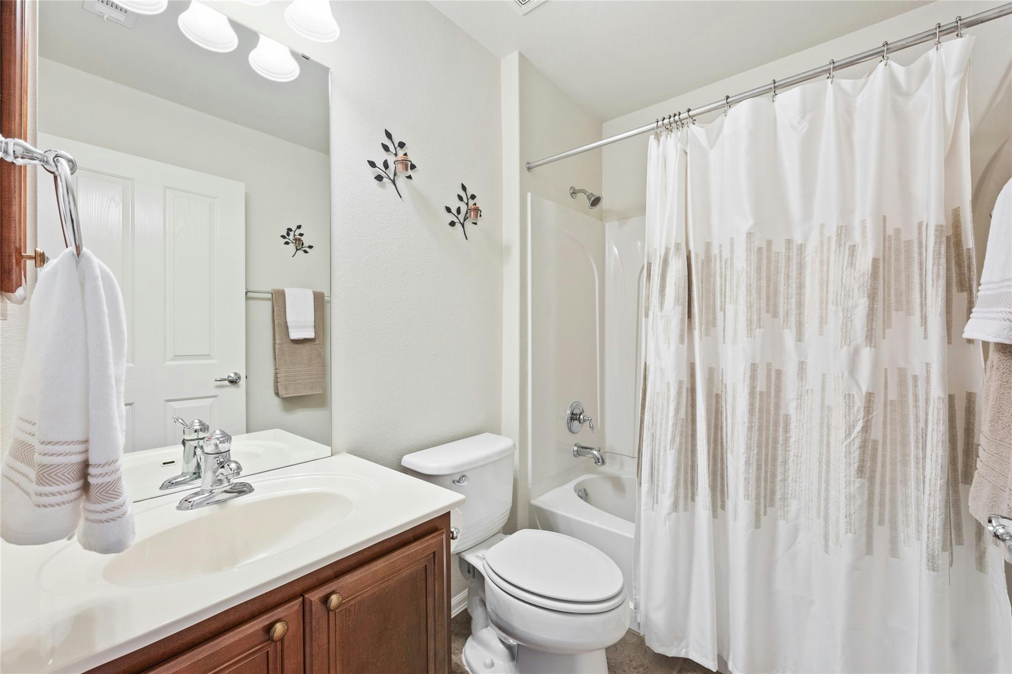 104 Monument Hill Trl, Georgetown, TX 78633