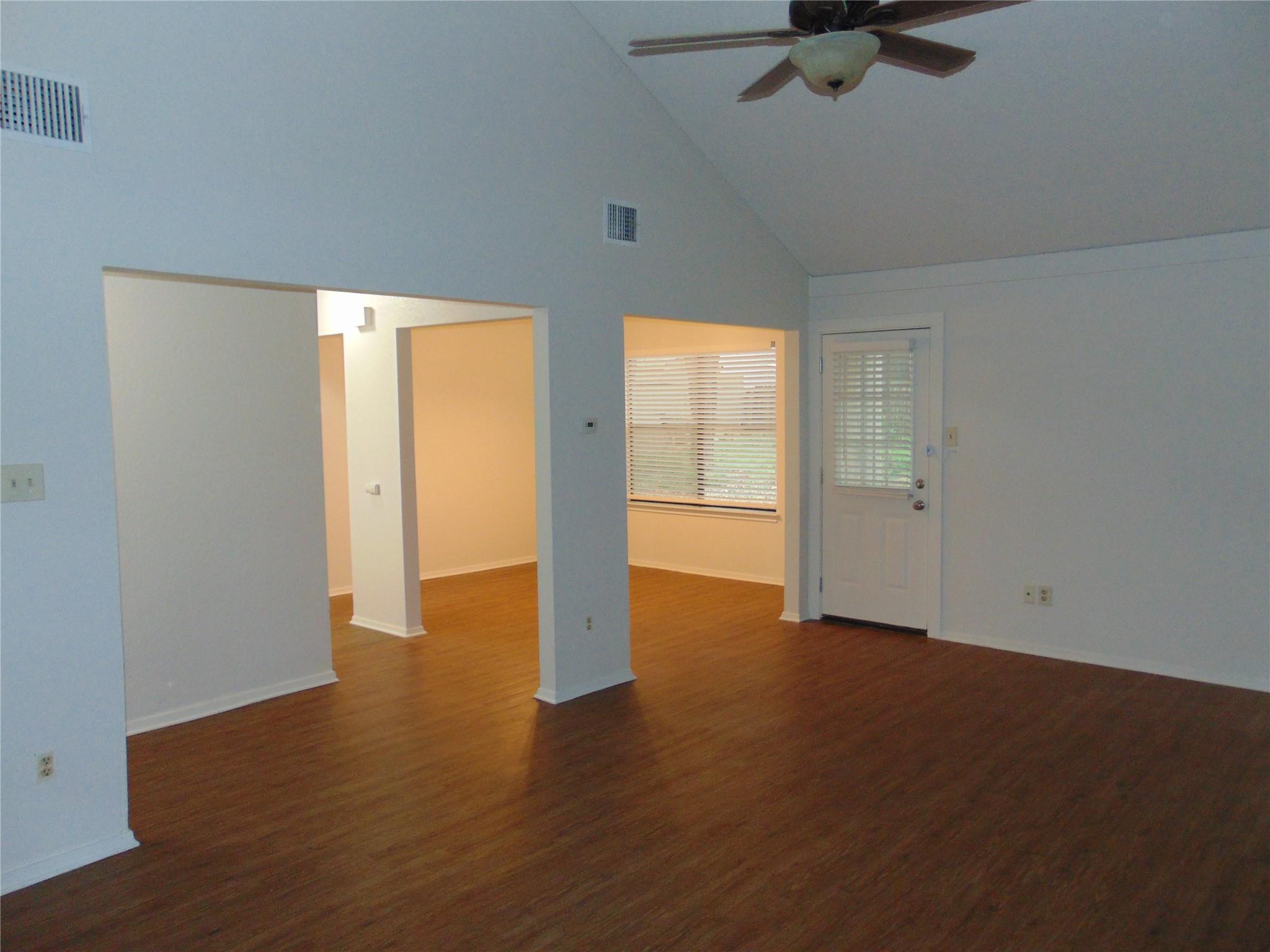 1617 Gracy Farms Ln, Austin, TX 78758