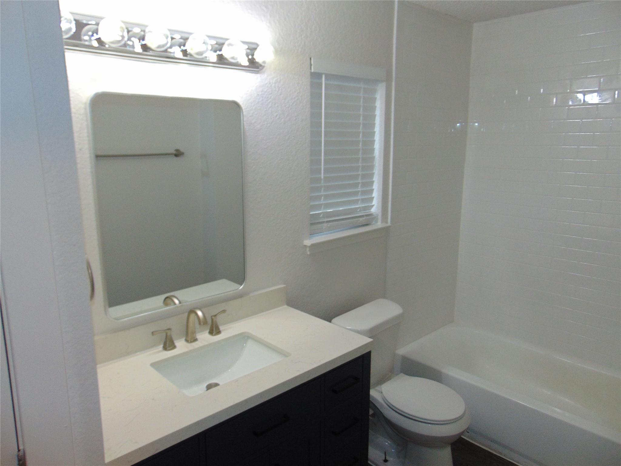 1617 Gracy Farms Ln, Austin, TX 78758