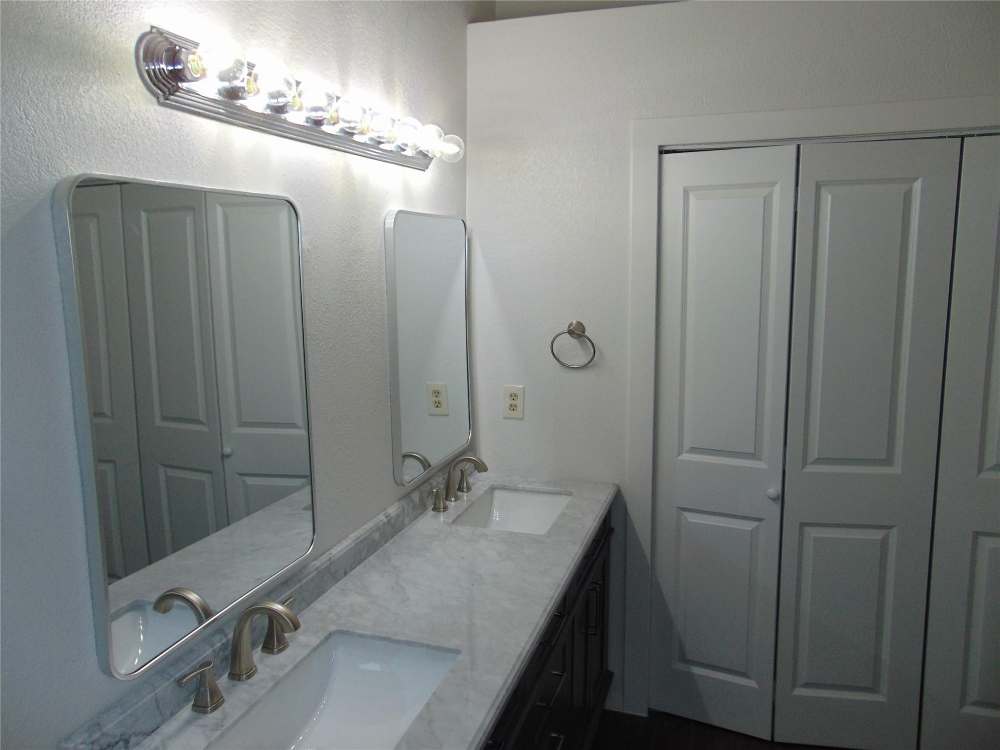 1617 Gracy Farms Ln, Austin, TX 78758