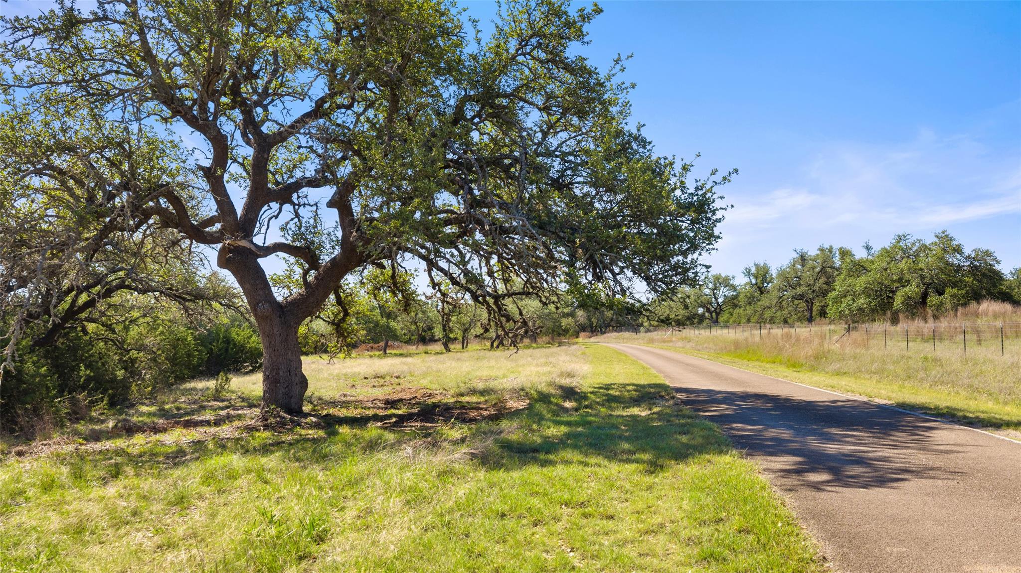 6590 US 290, Dripping Springs, TX 78620